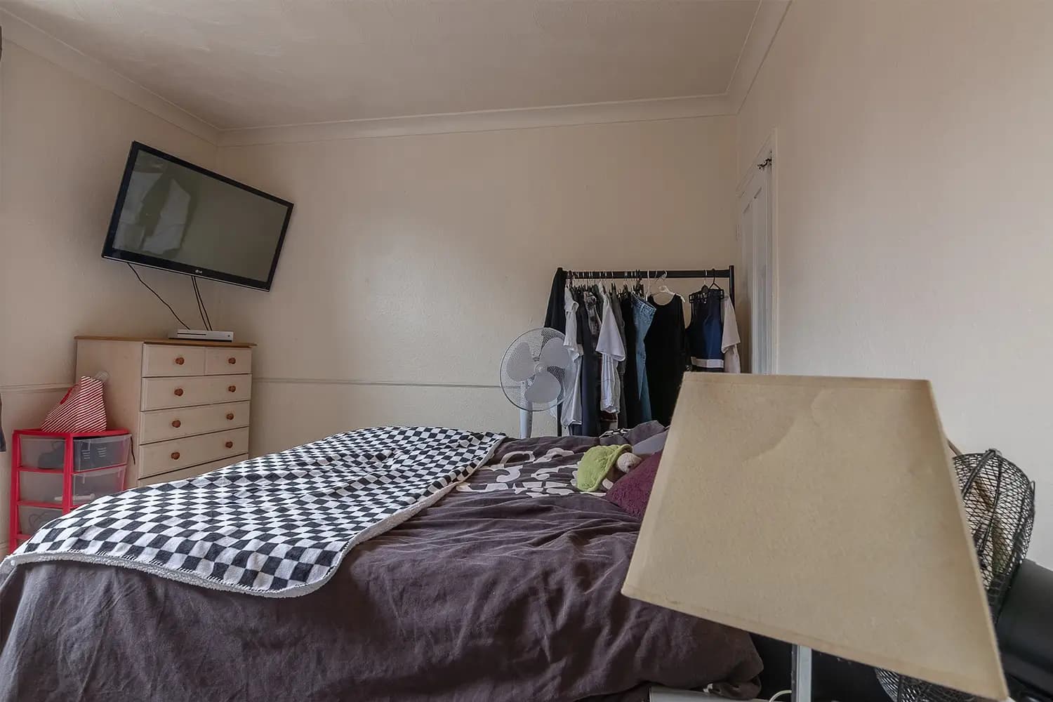 property photo 12 of 25