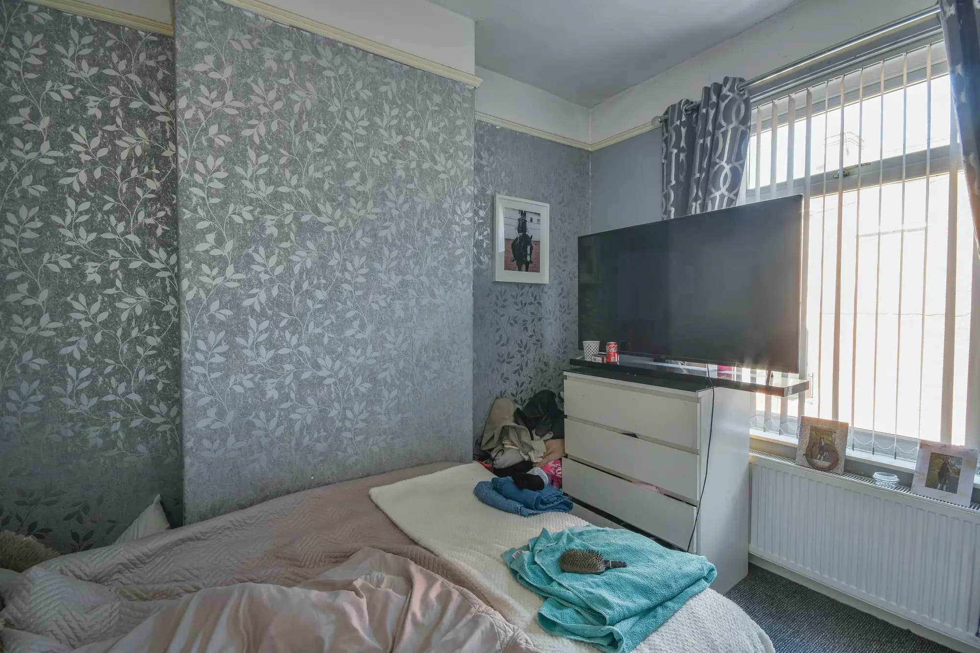 property photo 9 of 18