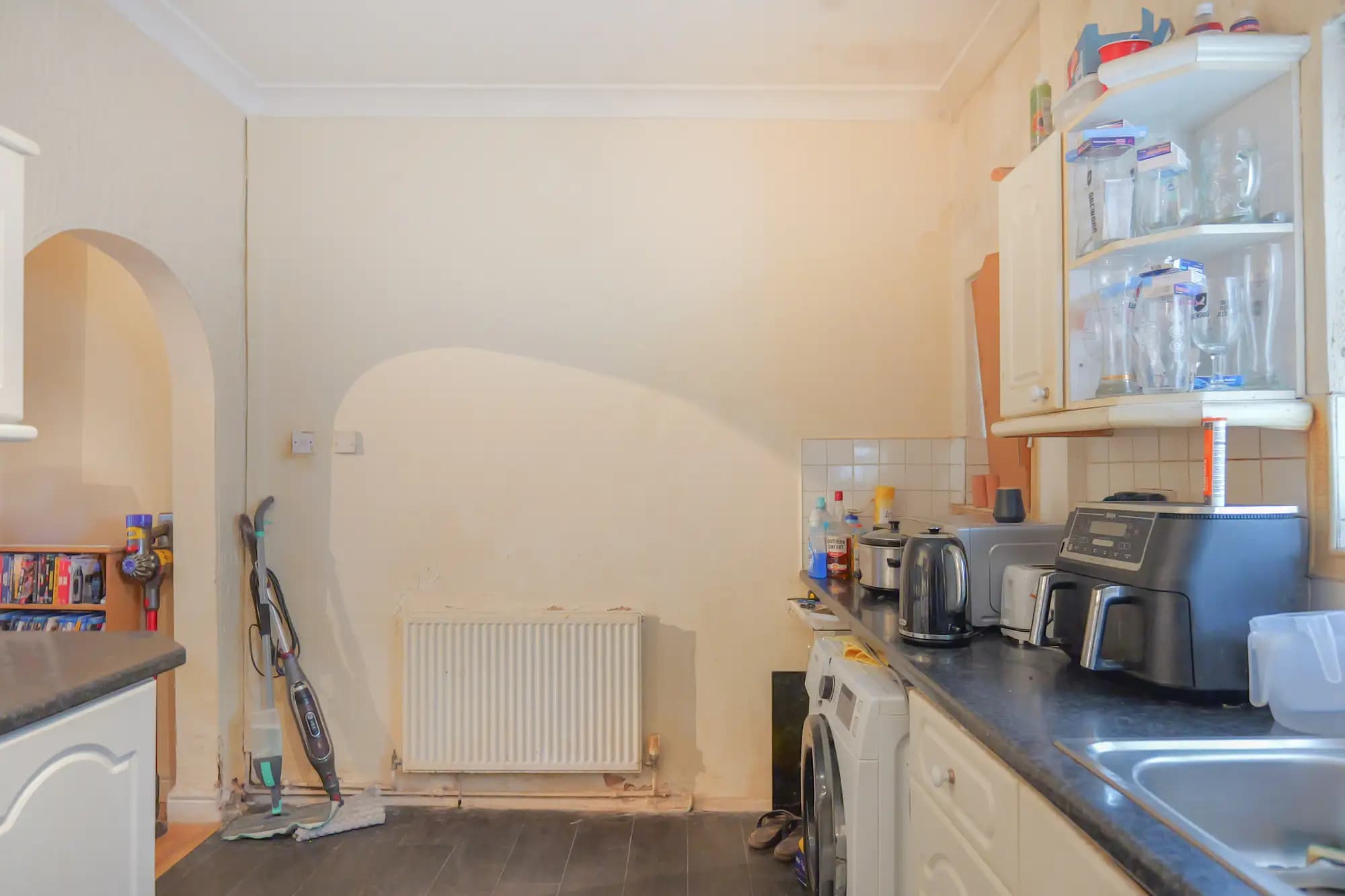 property photo 6 of 24