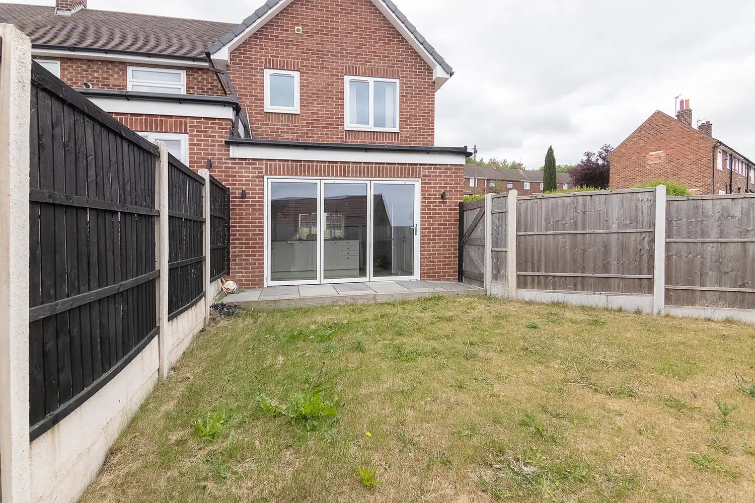 property photo 27 of 31