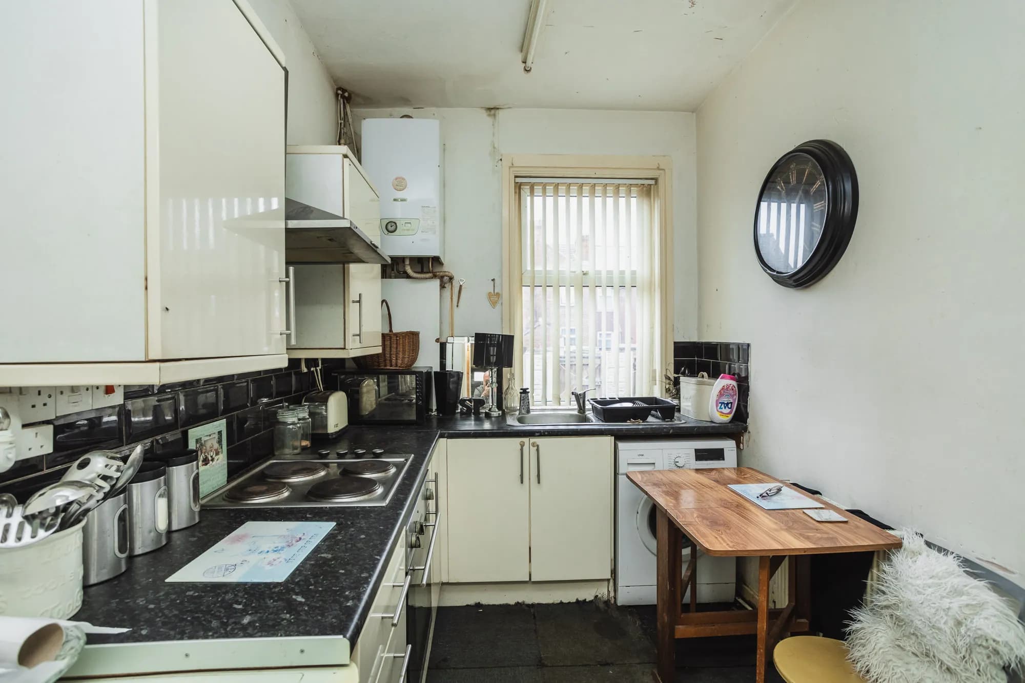 property photo 6 of 20