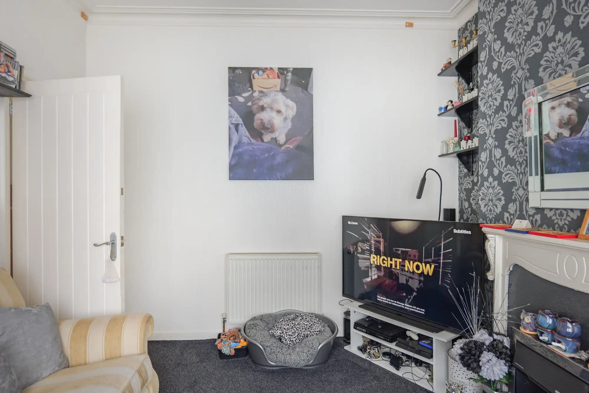 property photo 3 of 25