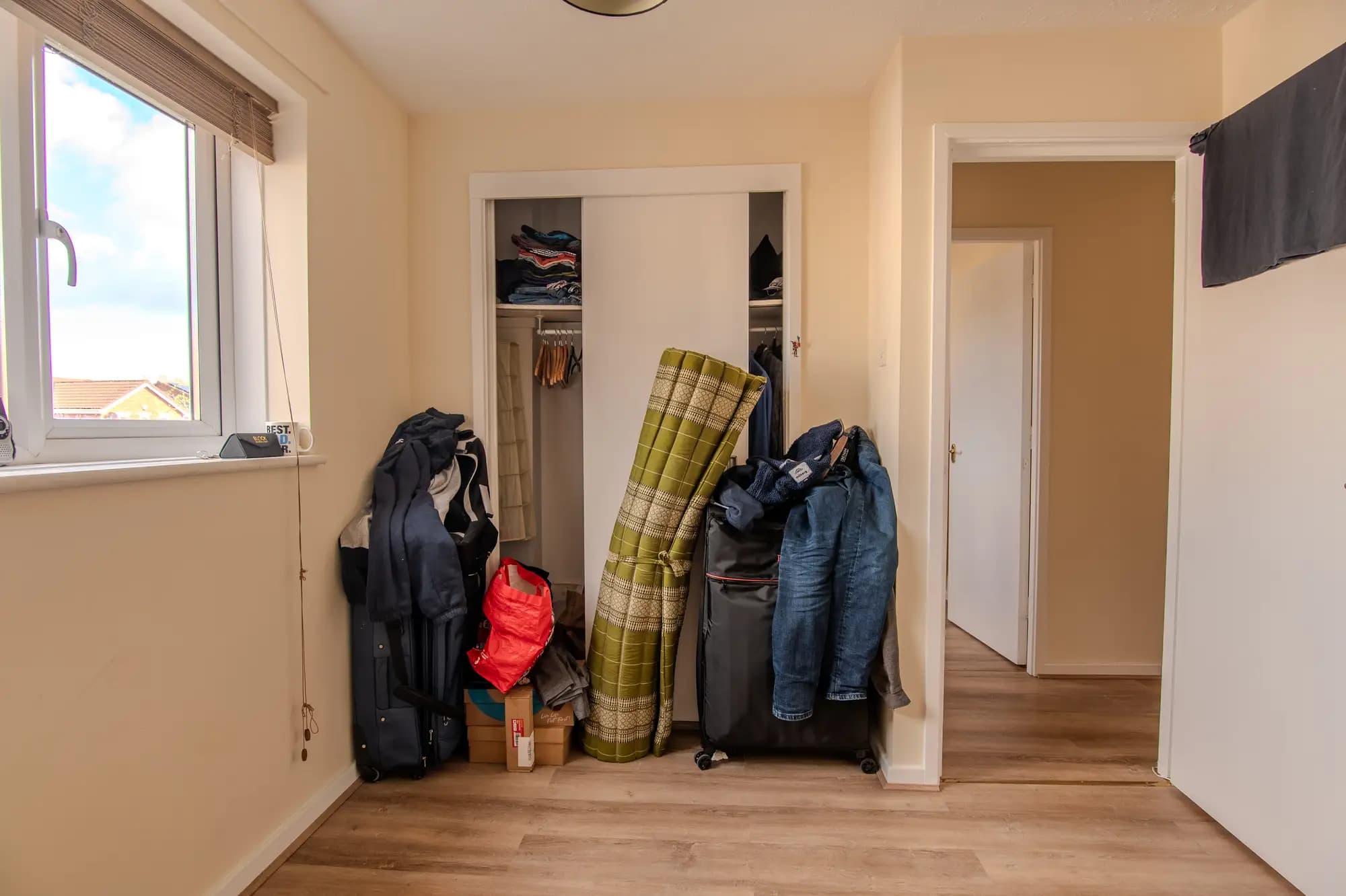 property photo 8 of 18