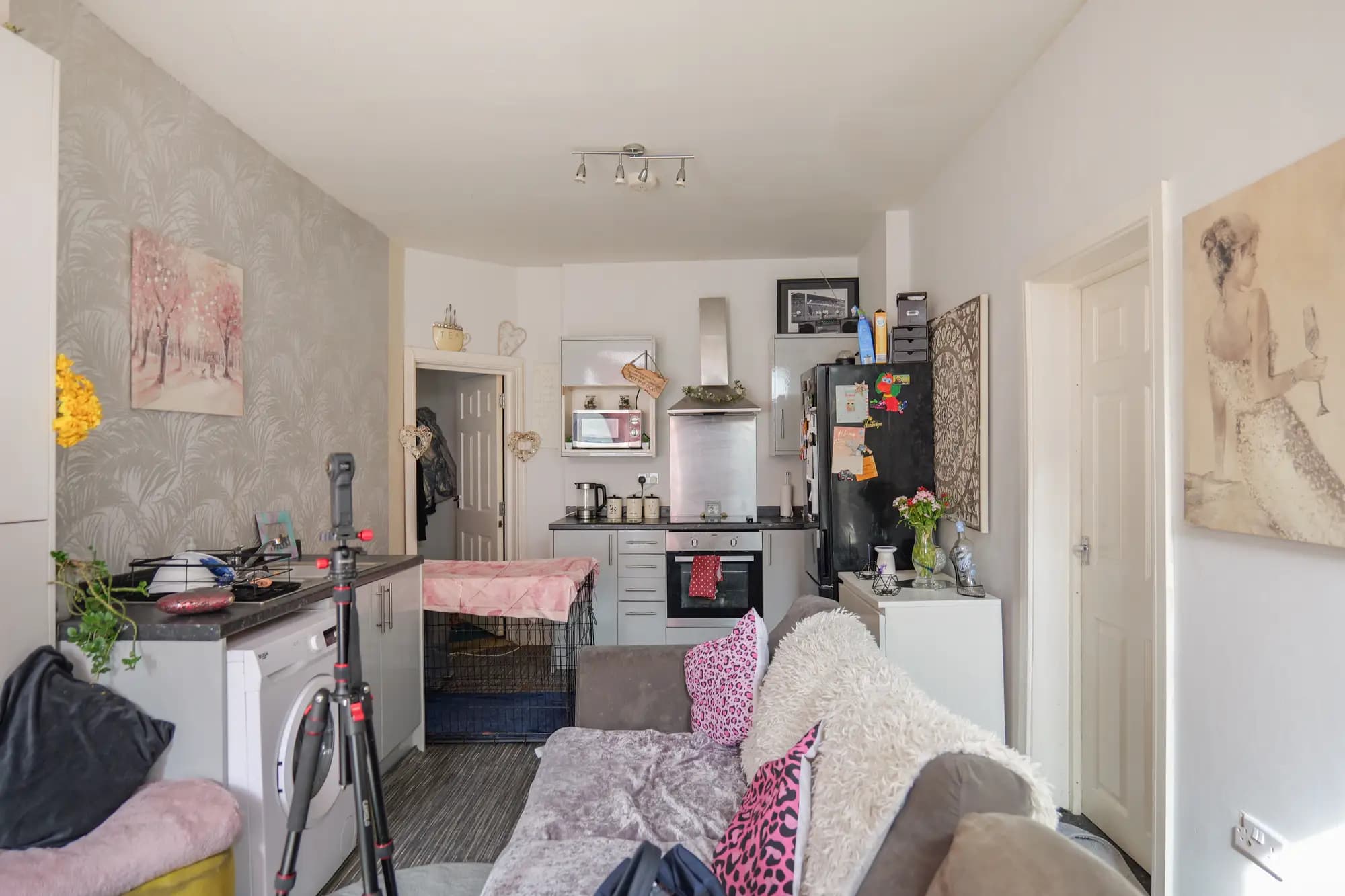 property photo 5 of 43