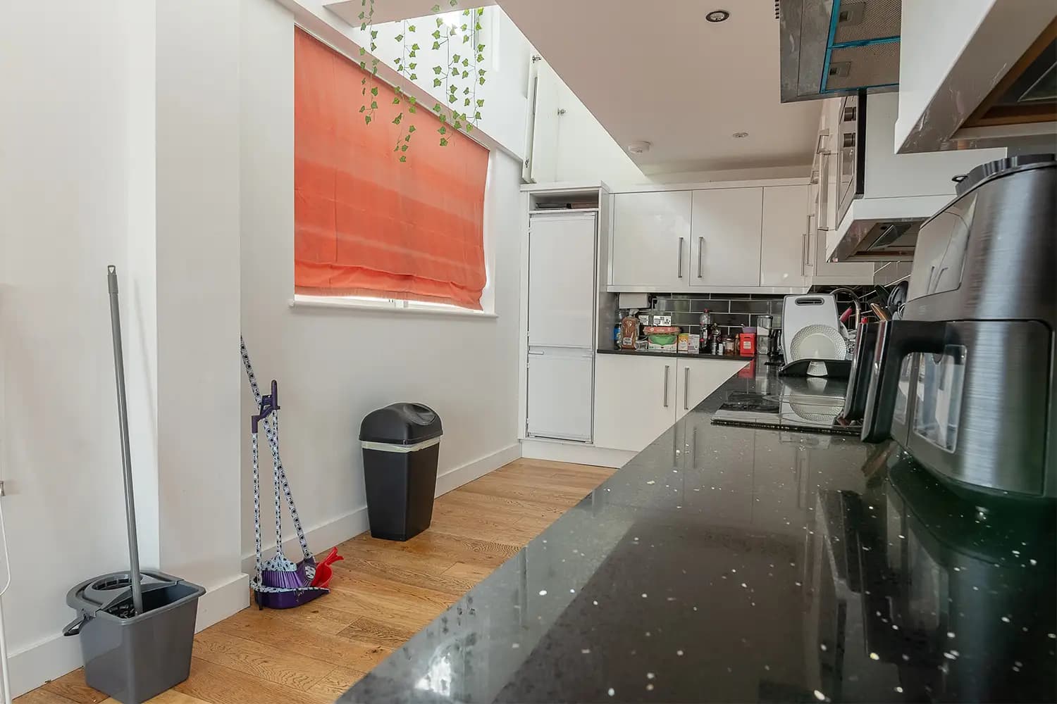 property photo 11 of 33