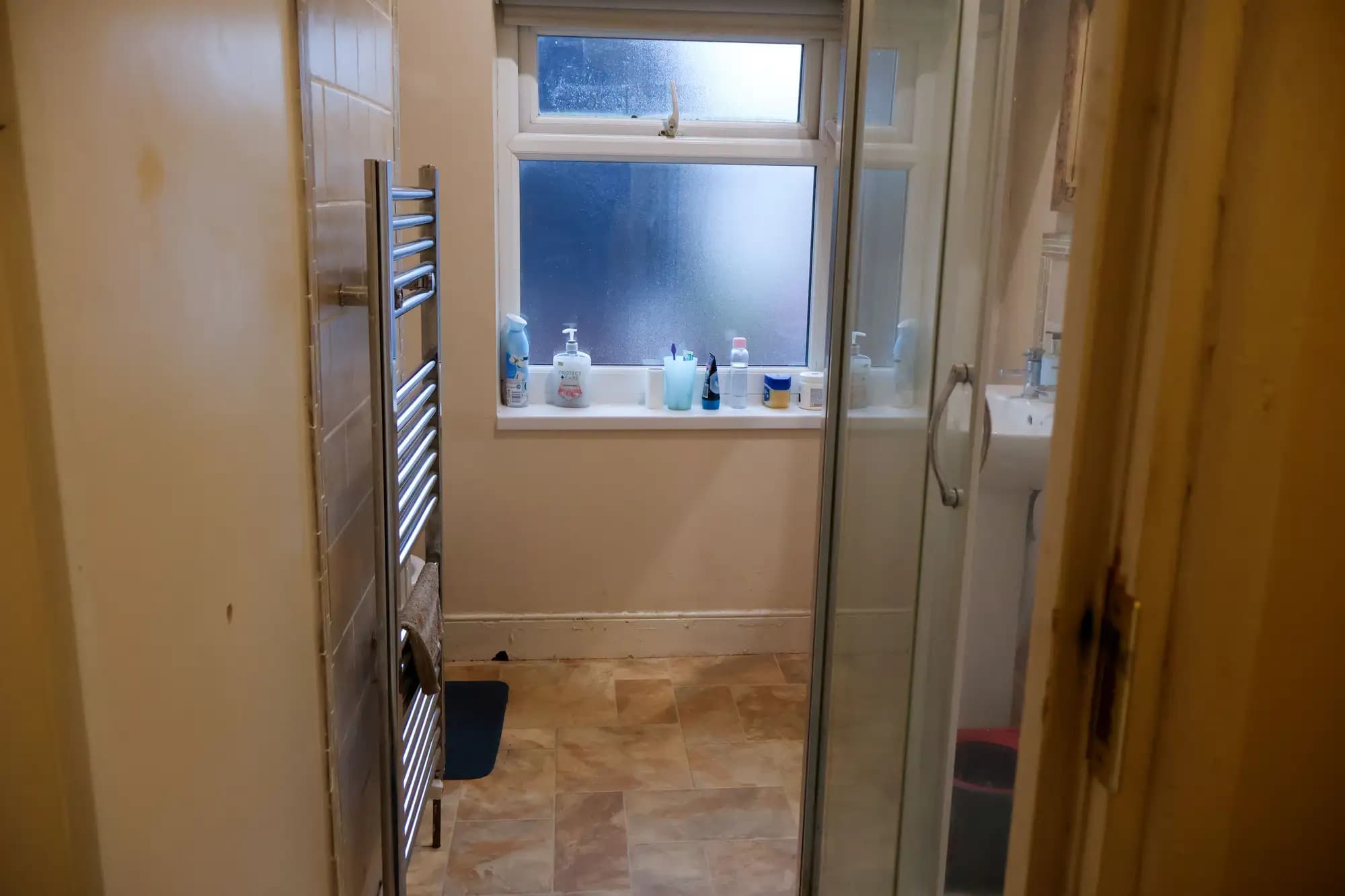 property photo 7 of 18