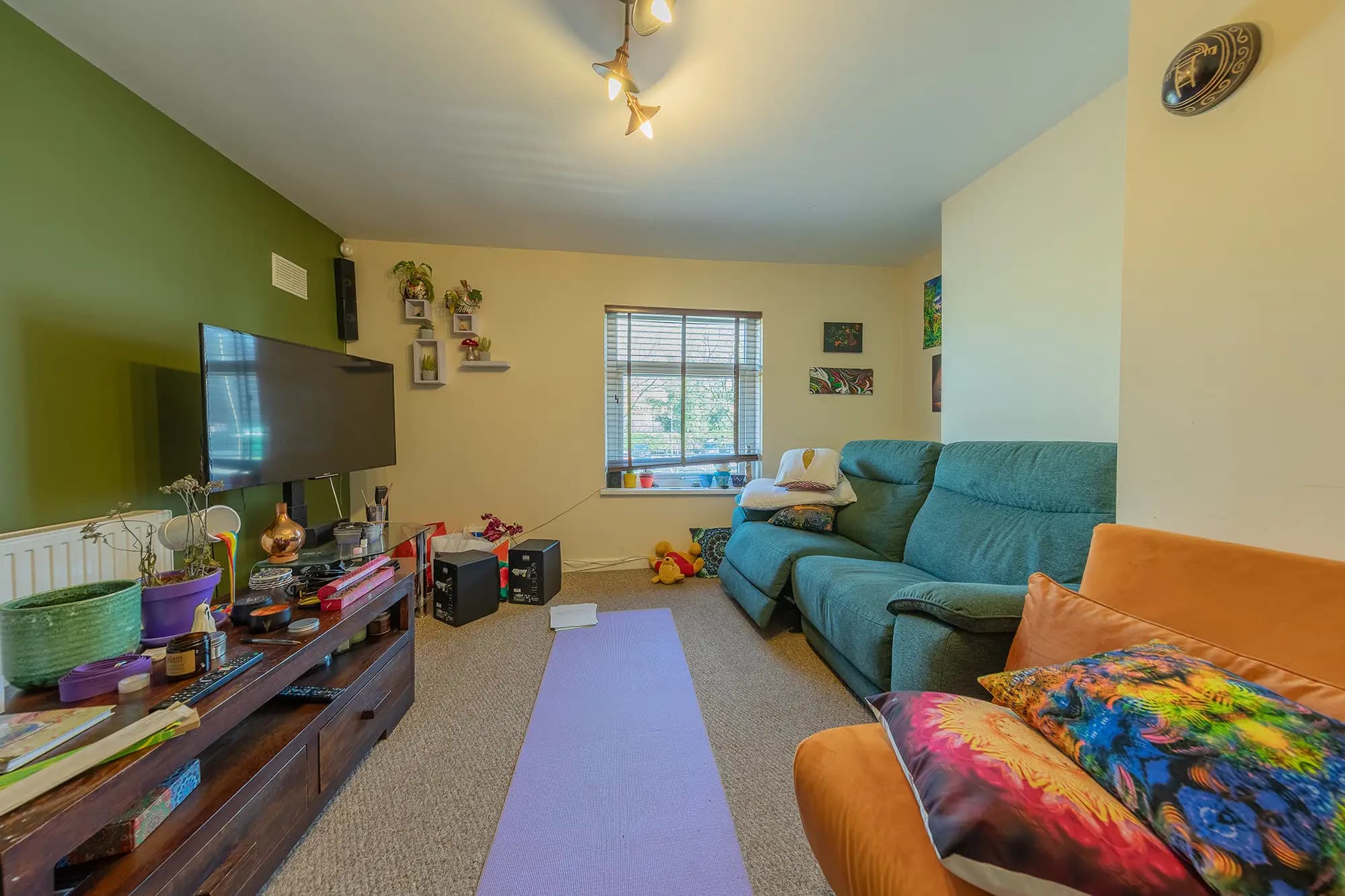 property photo 8 of 33