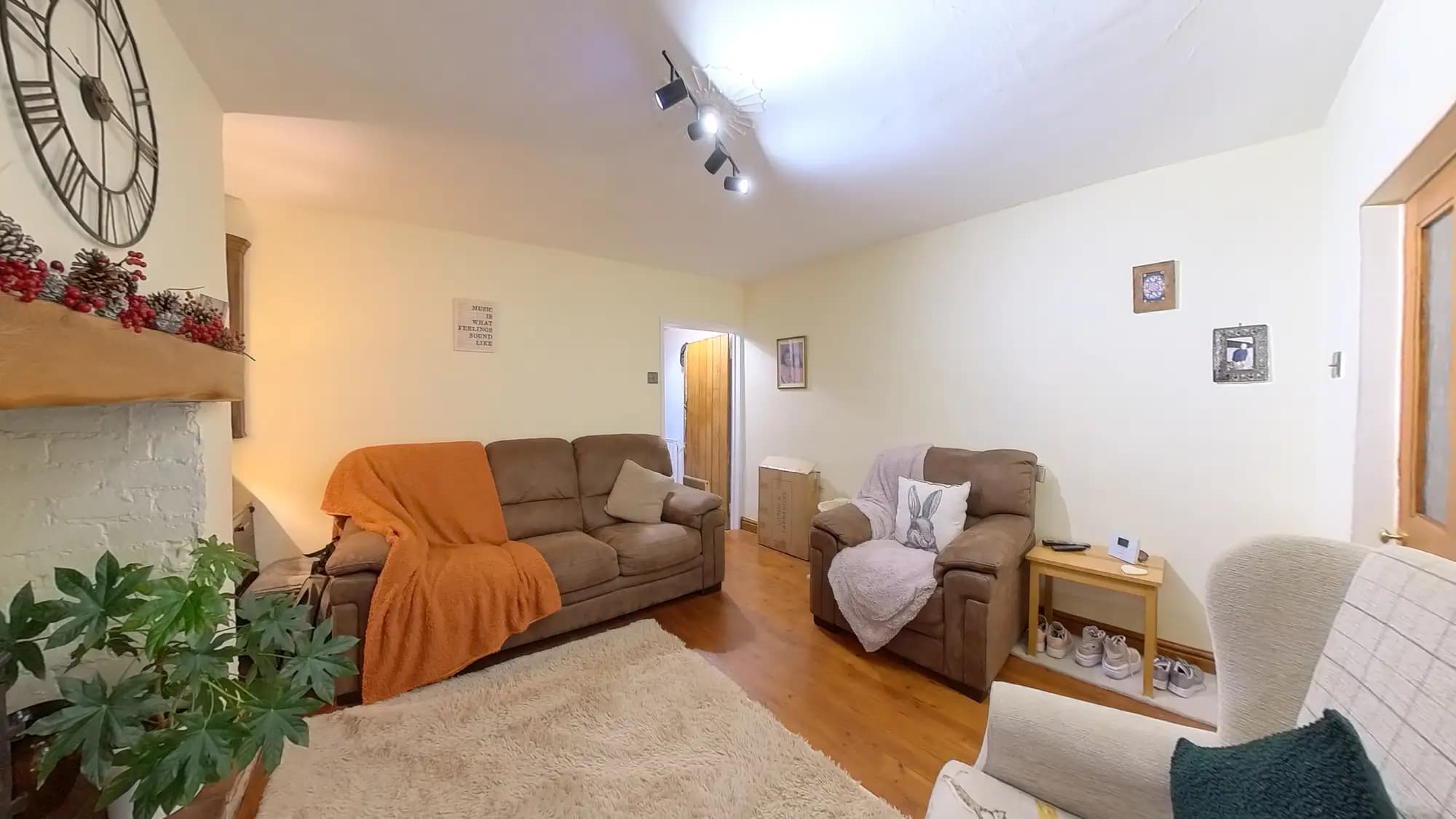 property photo 3 of 30