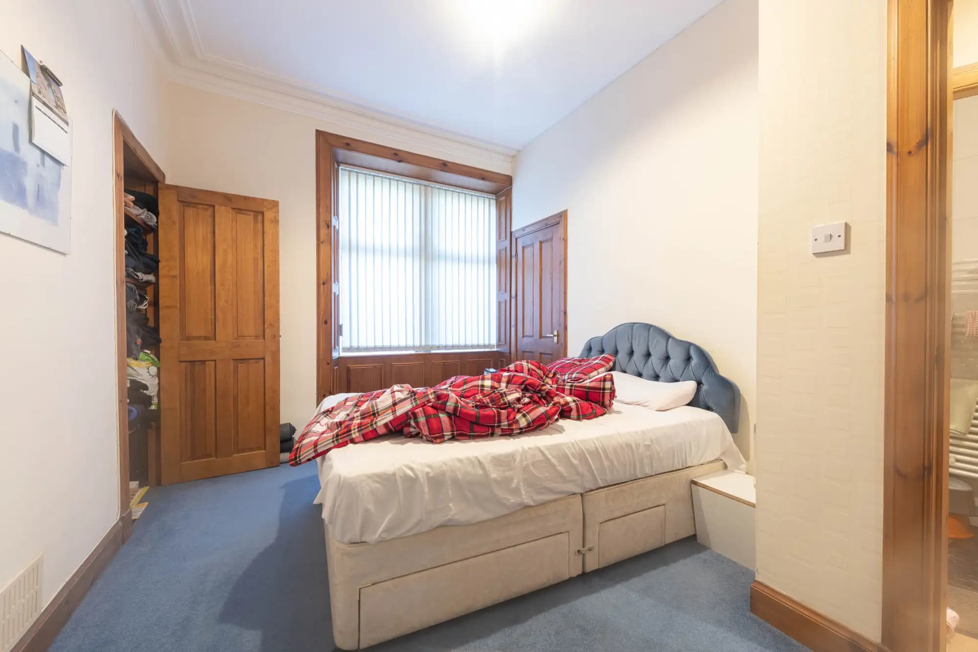 property photo 9 of 12
