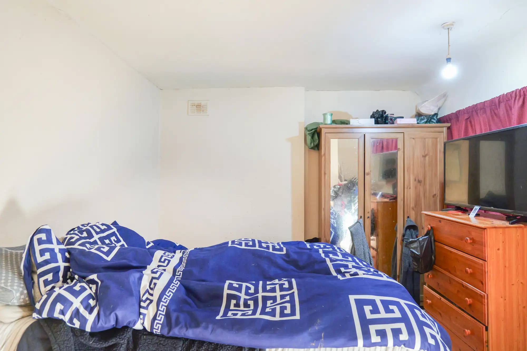 property photo 10 of 20