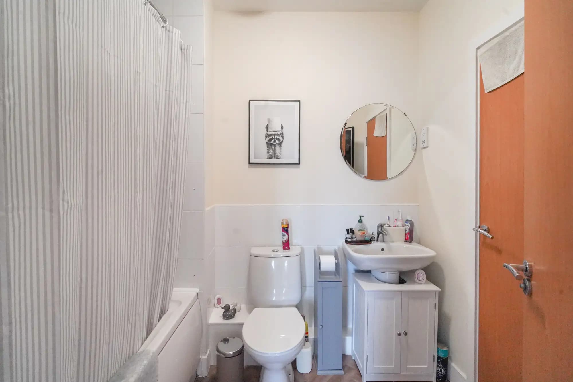 property photo 6 of 19
