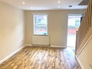 property photo 5 of 29