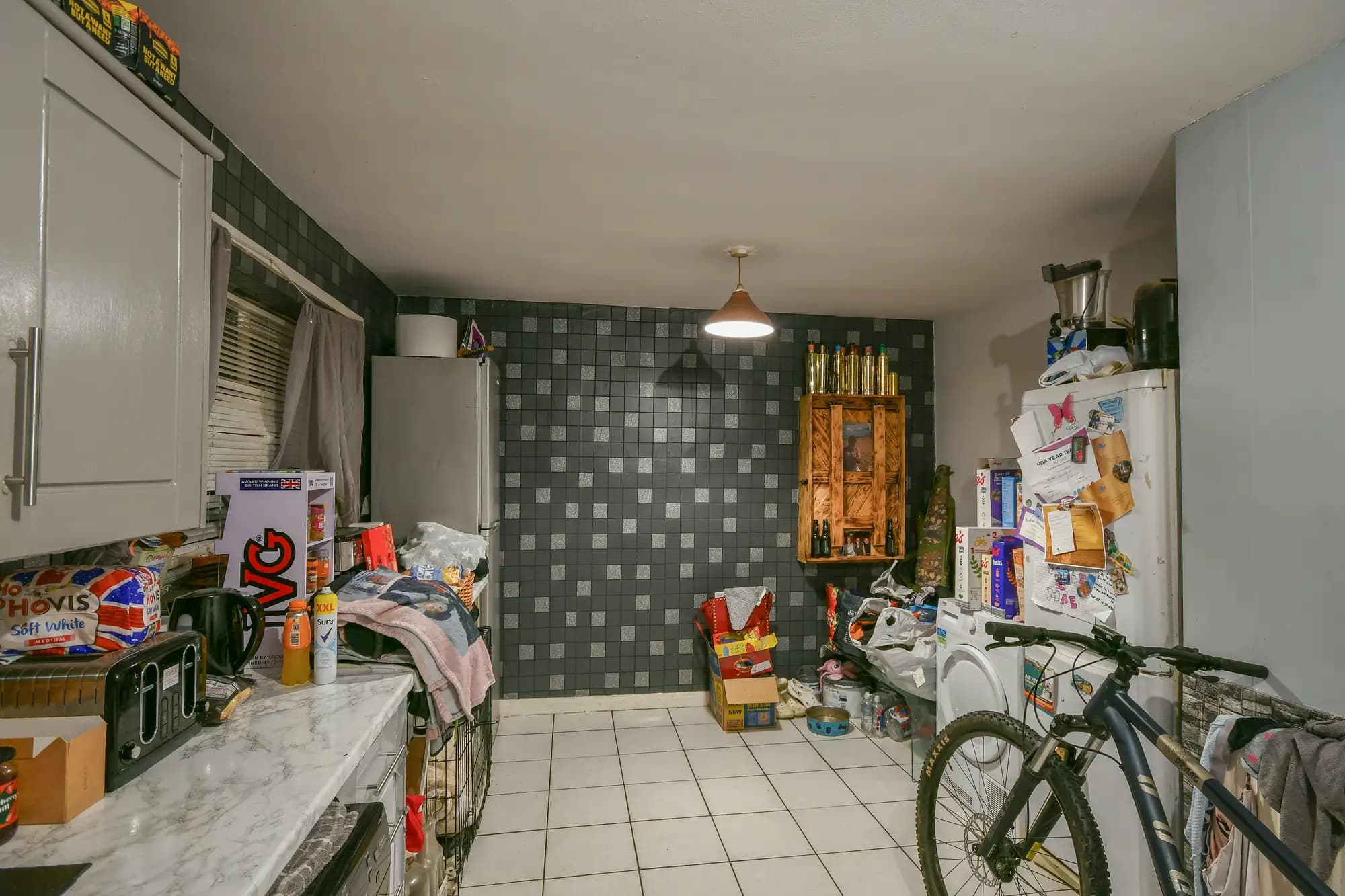 property photo 6 of 17