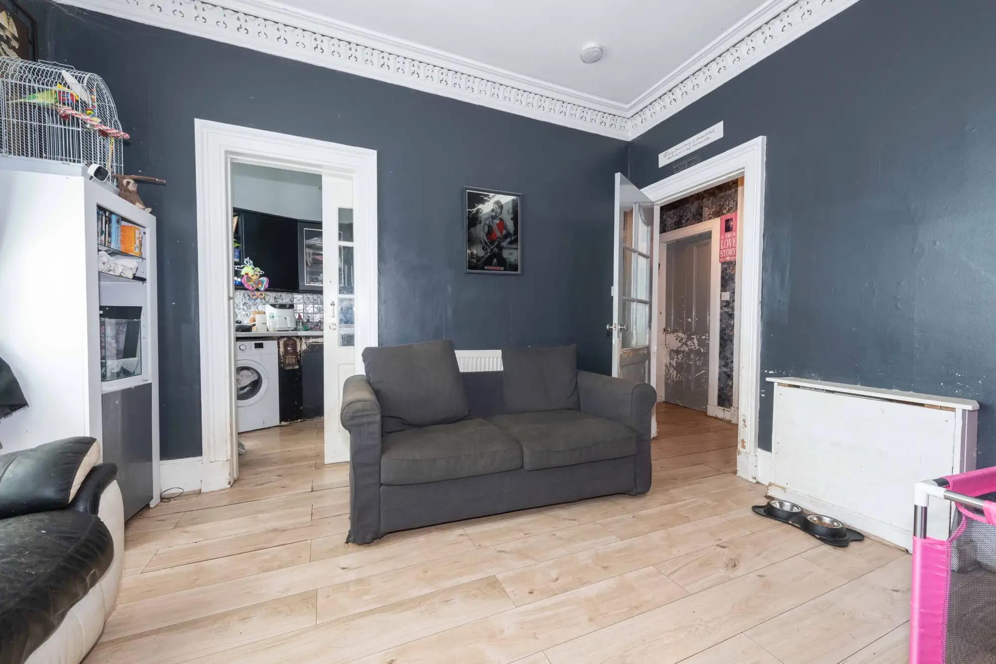 property photo 5 of 10