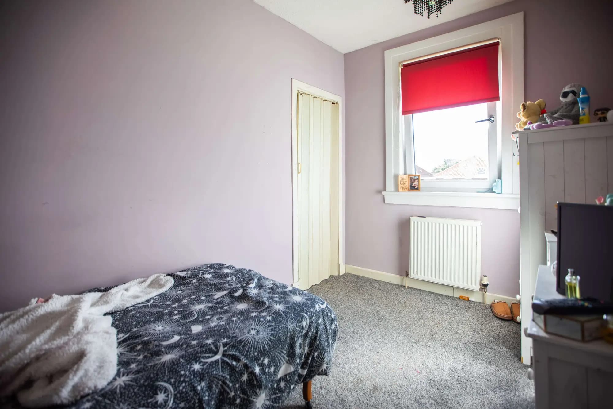 property photo 9 of 18