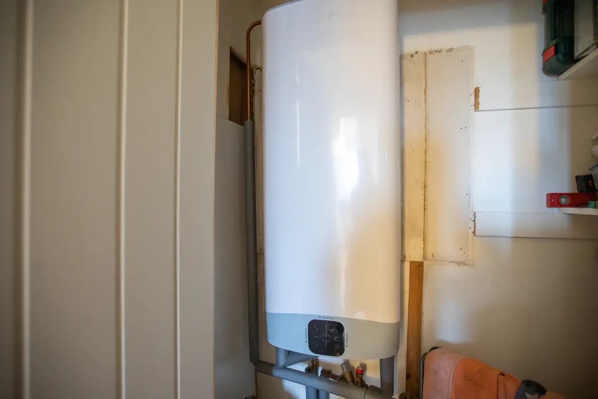 property photo 11 of 15