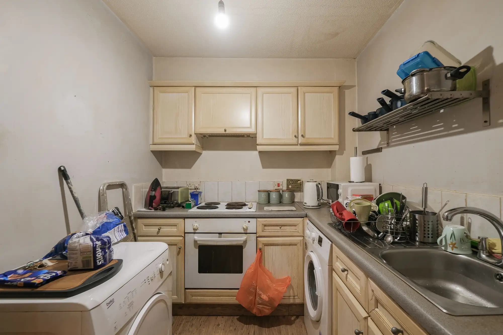 property photo 5 of 14