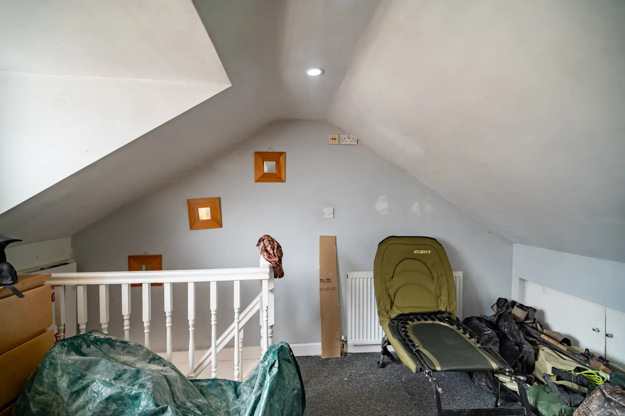 property photo 11 of 17