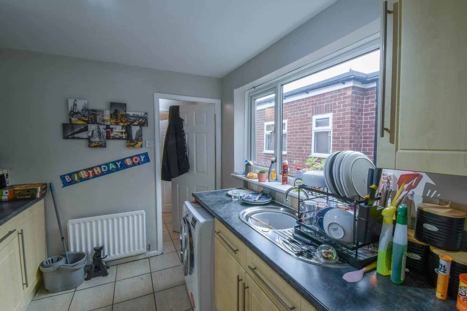 property photo 4 of 14