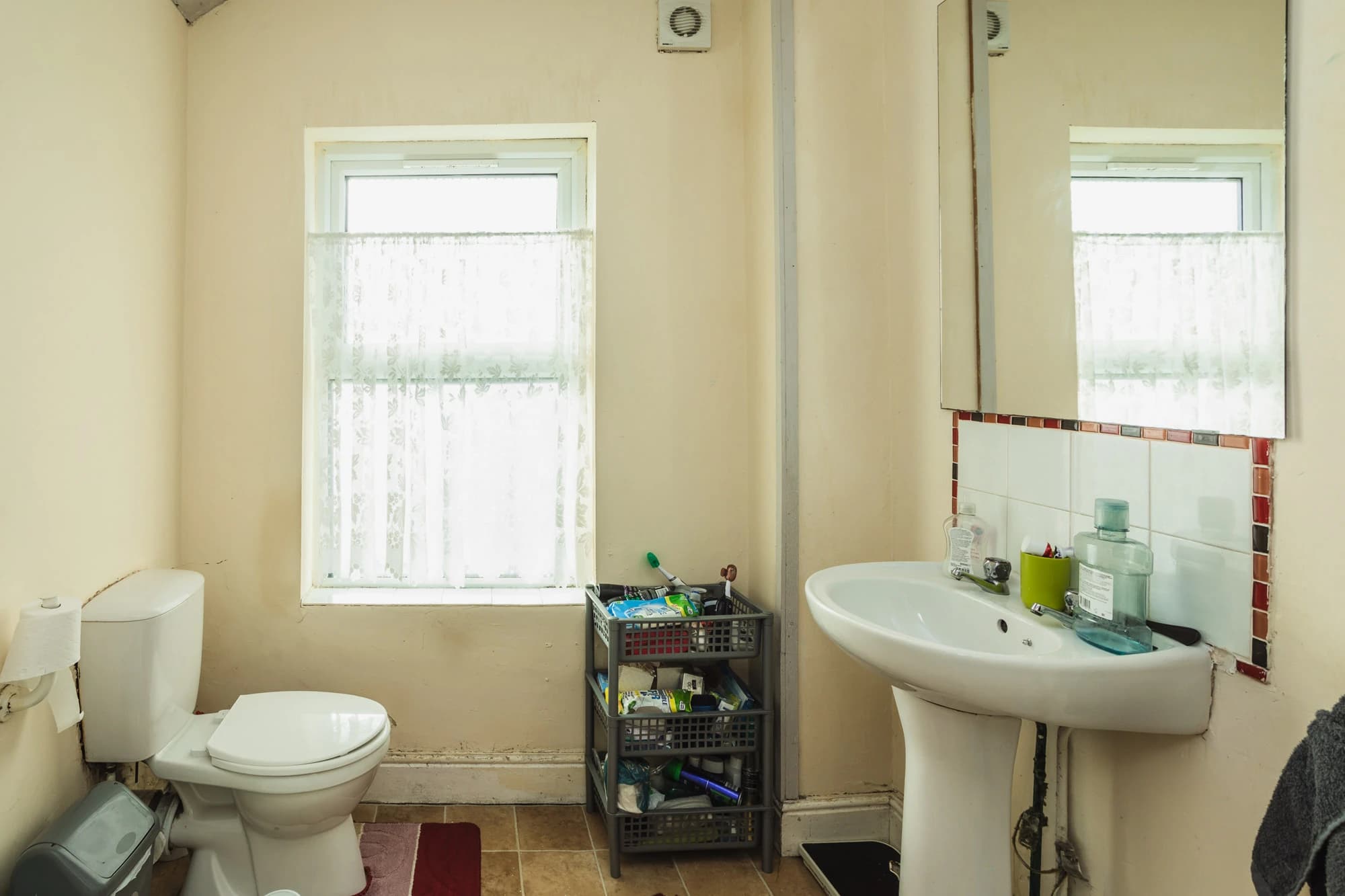 property photo 8 of 19