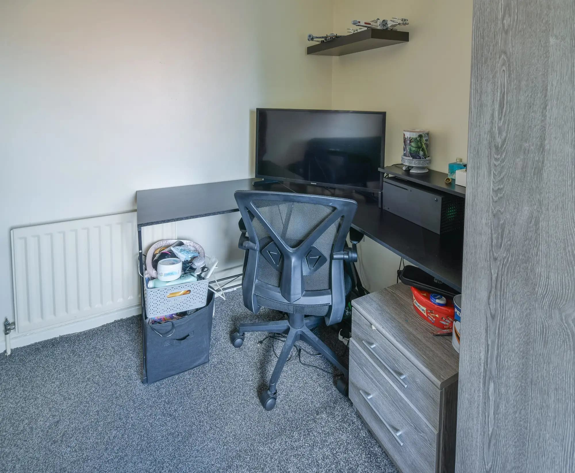 property photo 11 of 17