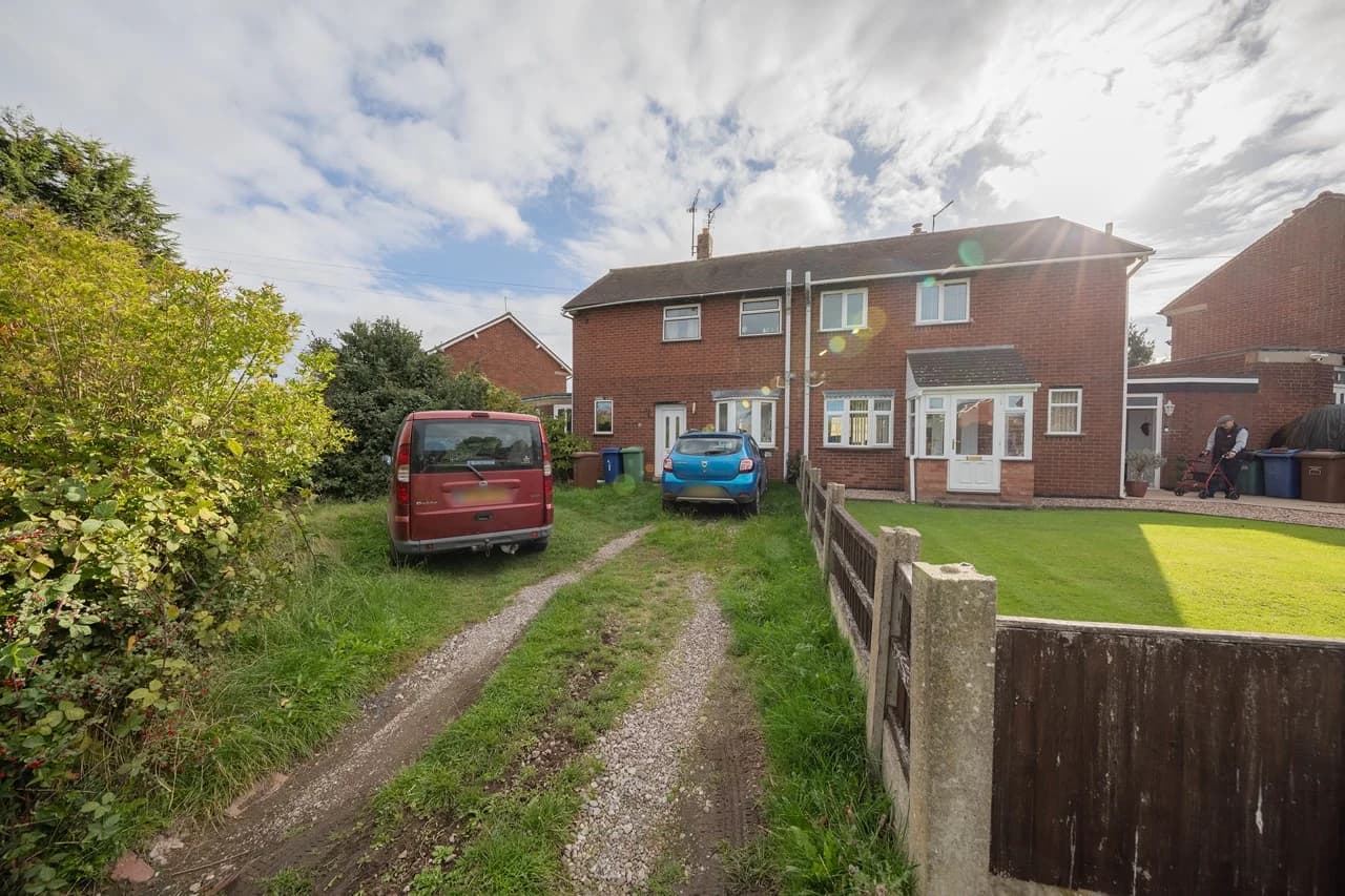property photo 17 of 19
