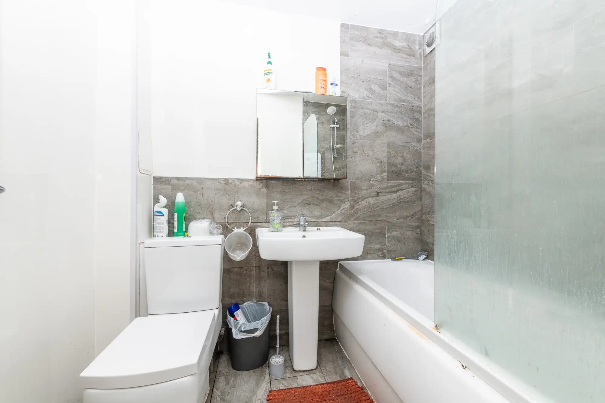 property photo 15 of 44