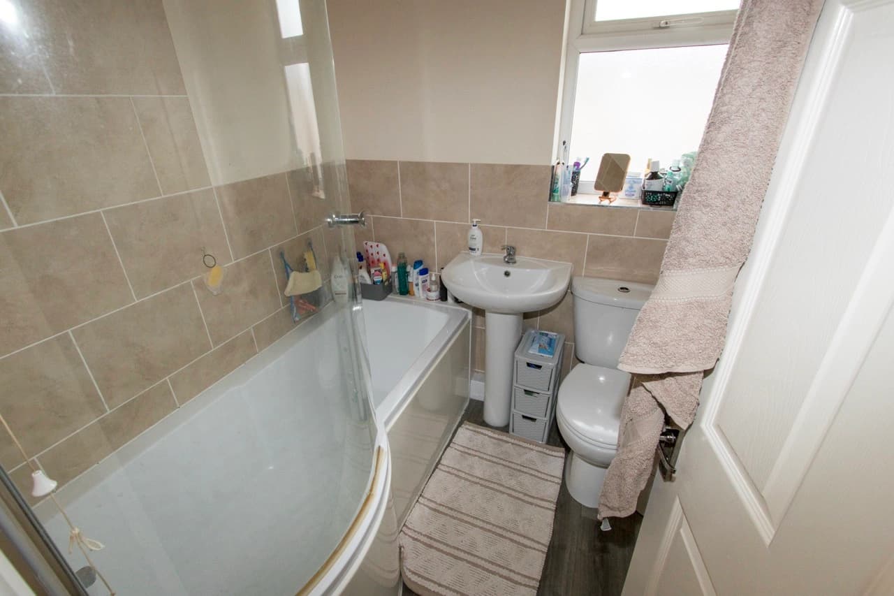 property photo 8 of 24