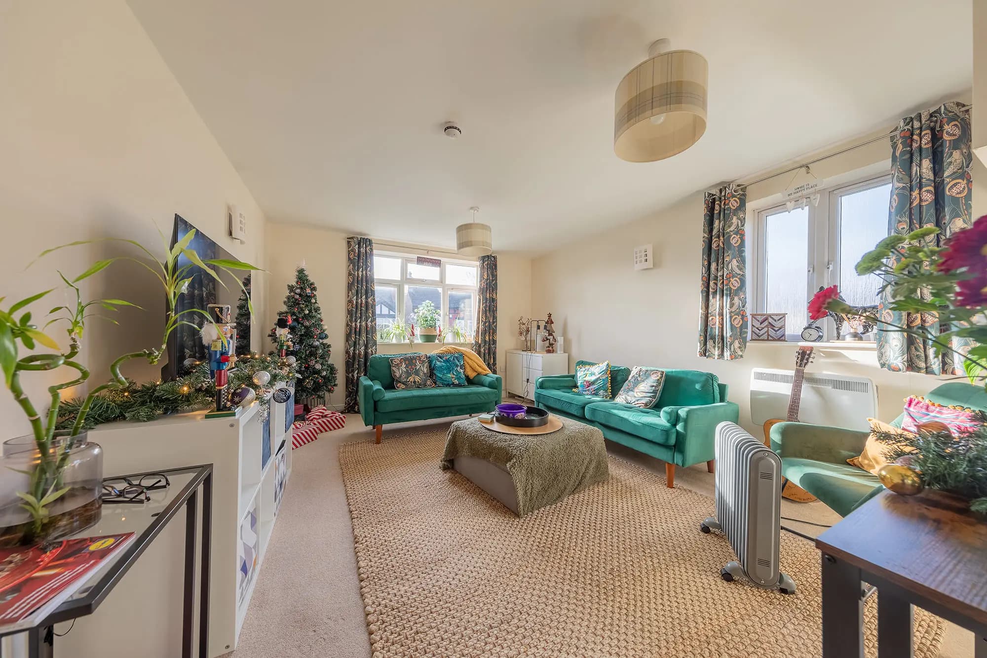 property photo 4 of 15