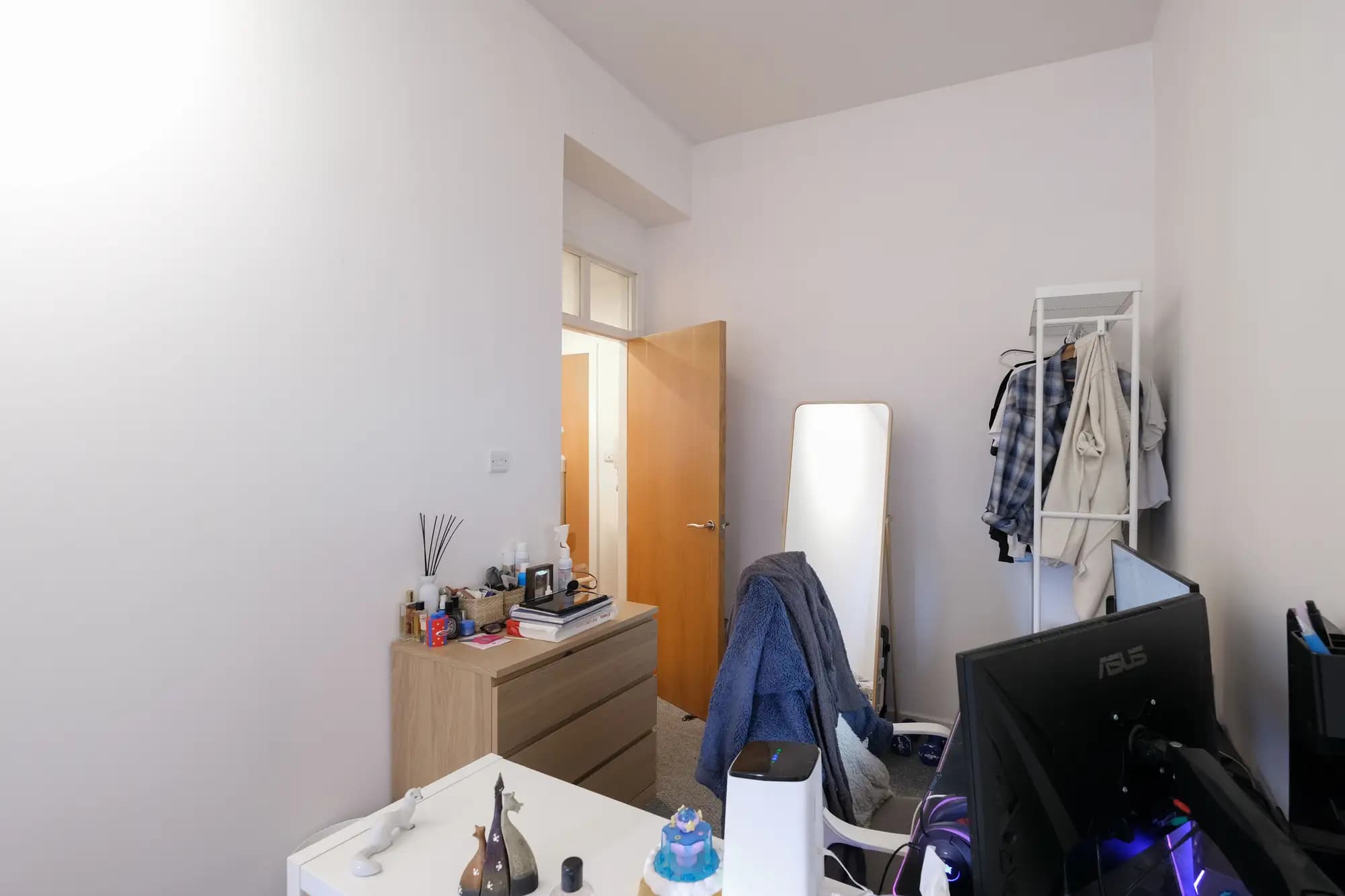 property photo 10 of 16