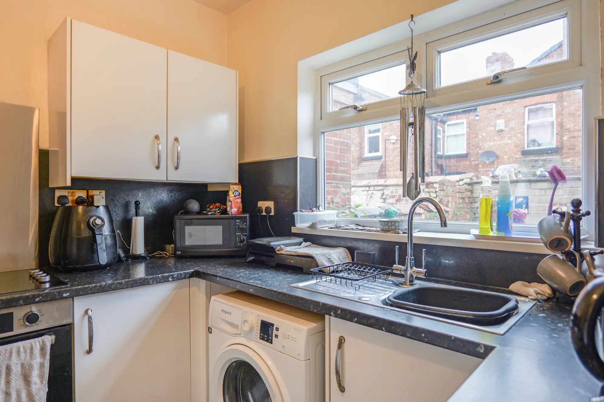 property photo 9 of 29