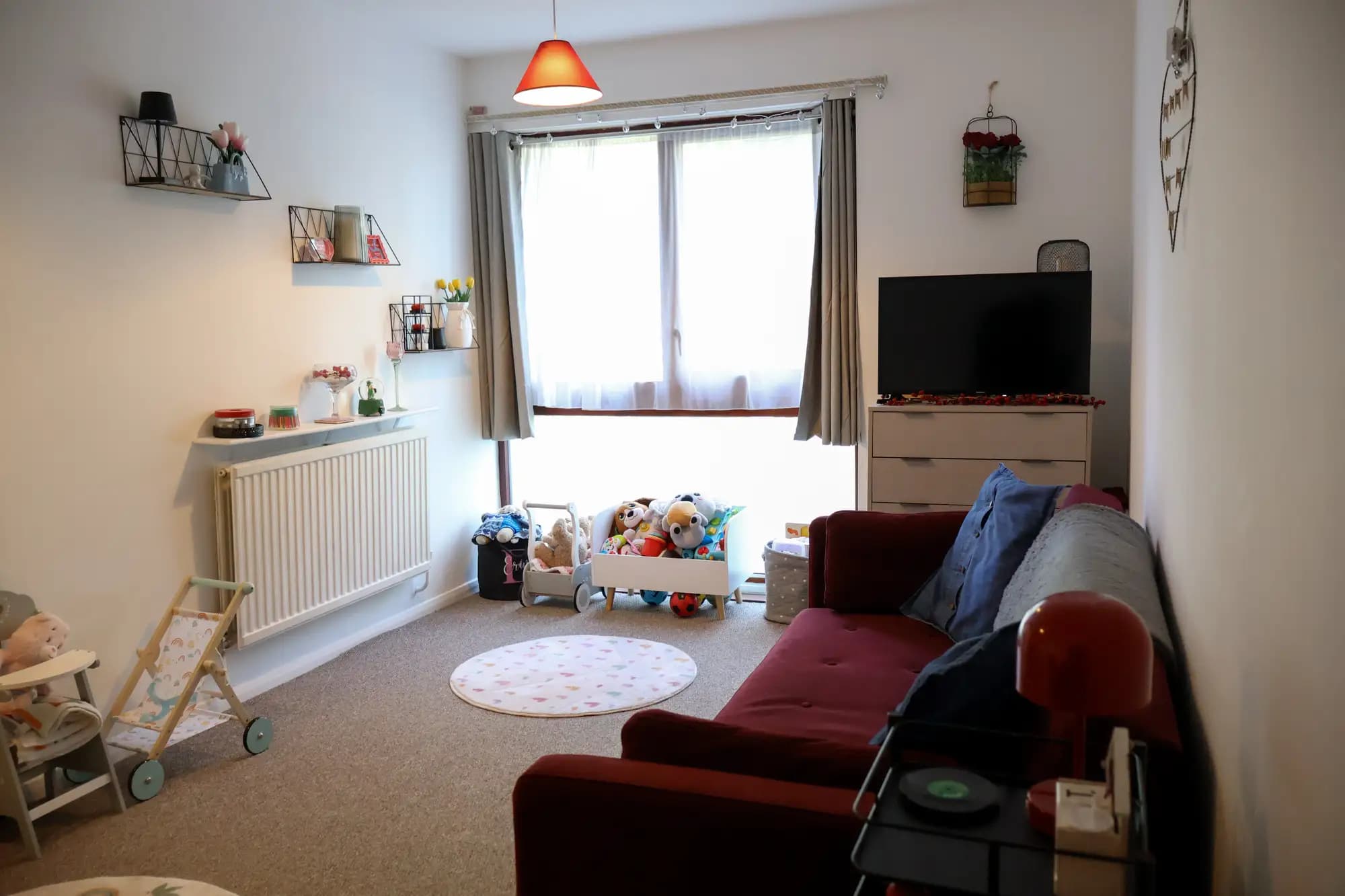 property photo 4 of 17