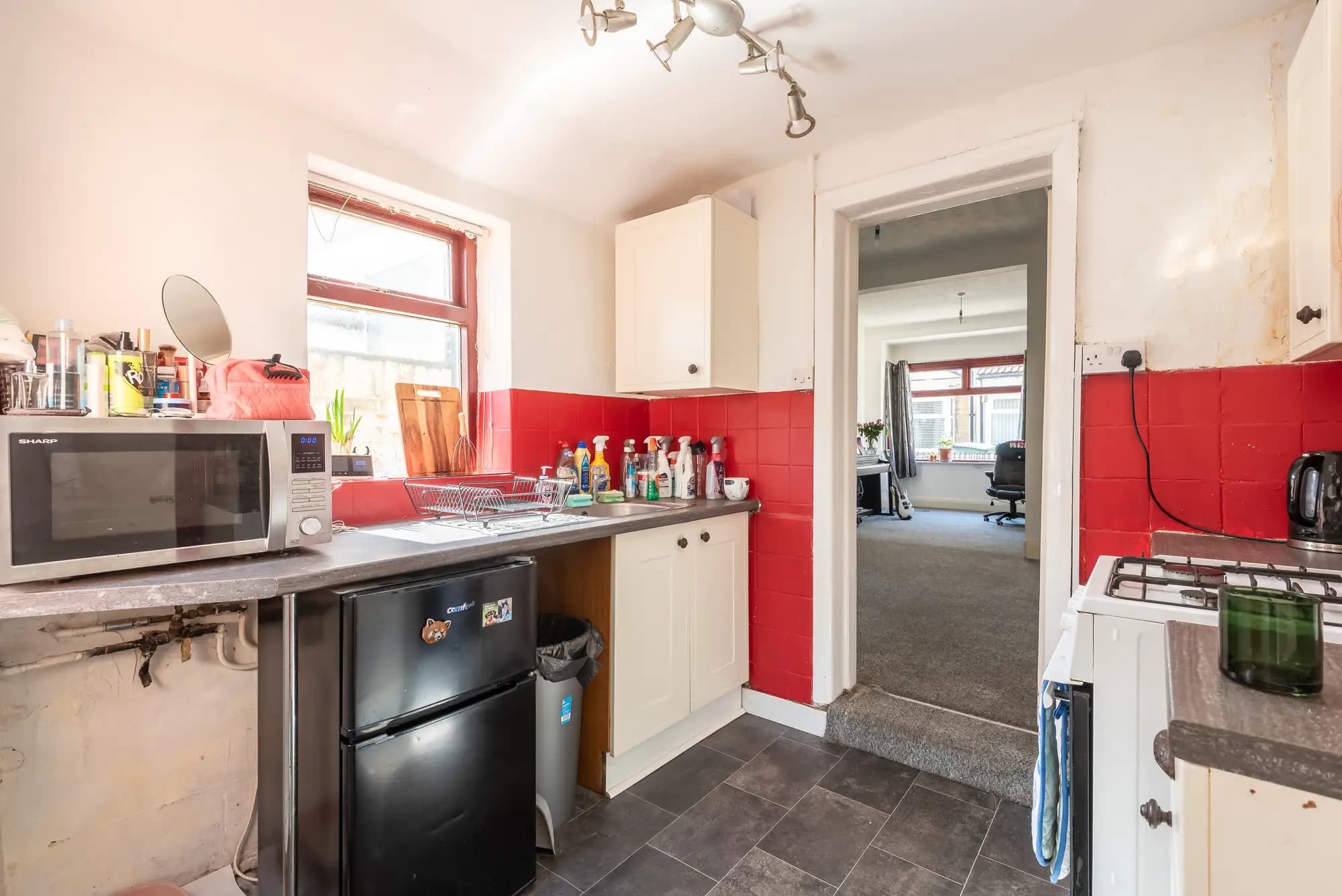 property photo 10 of 25