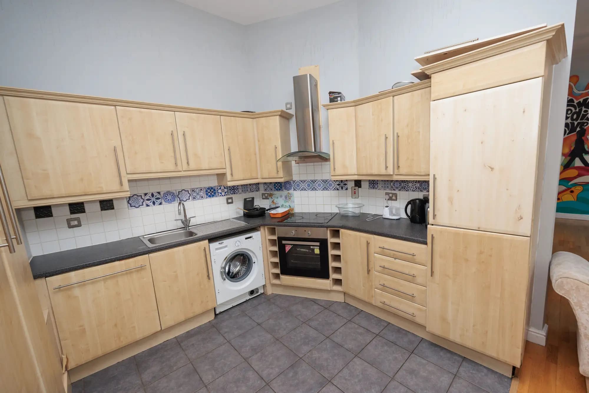 property photo 5 of 14
