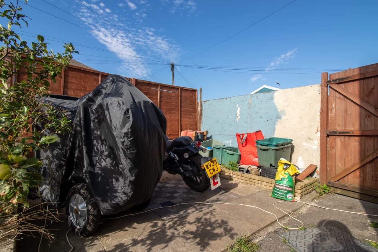 property photo 16 of 16