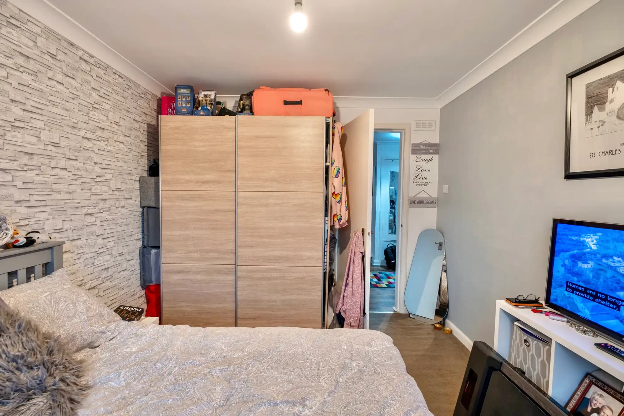 property photo 12 of 24