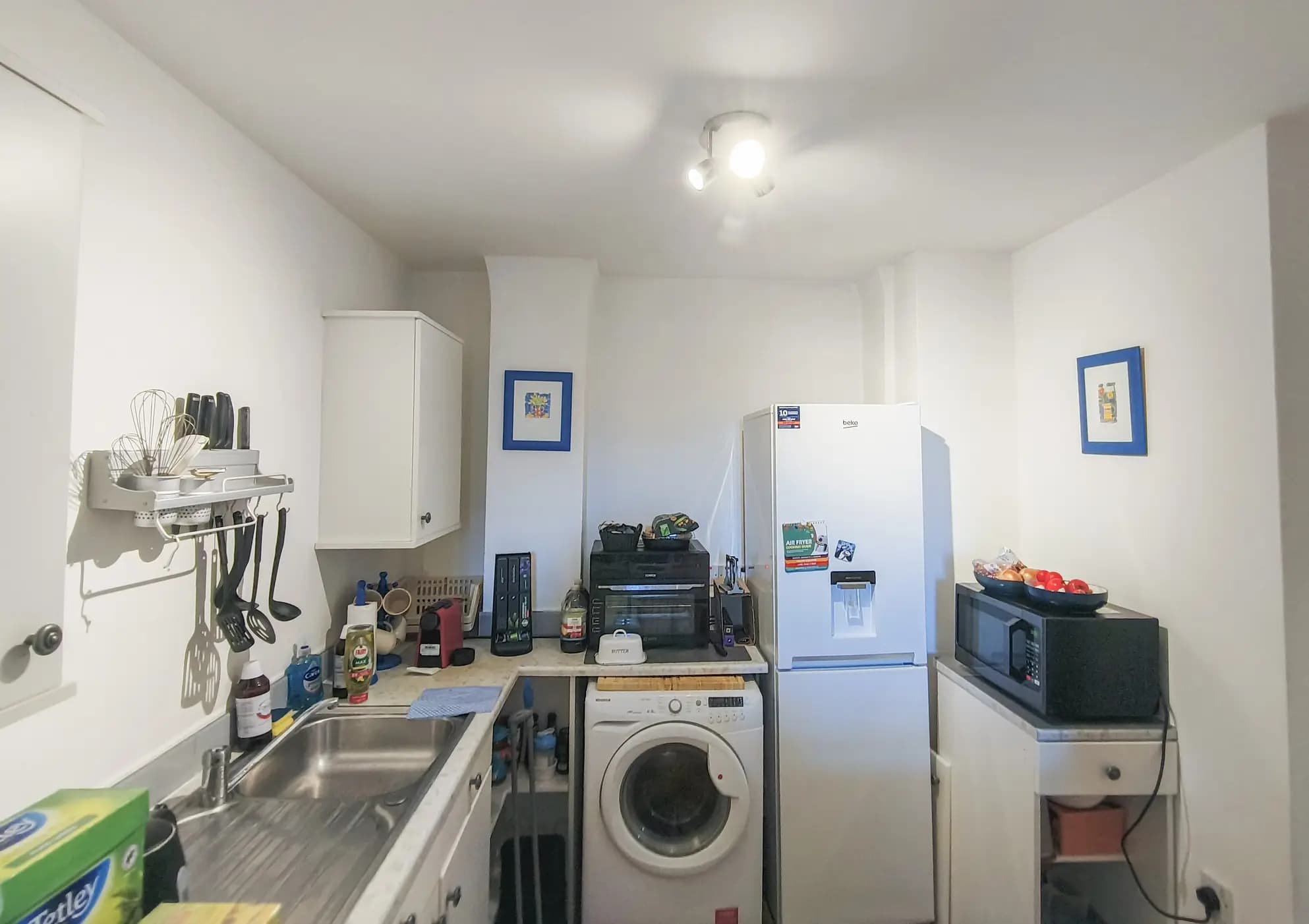 property photo 7 of 15