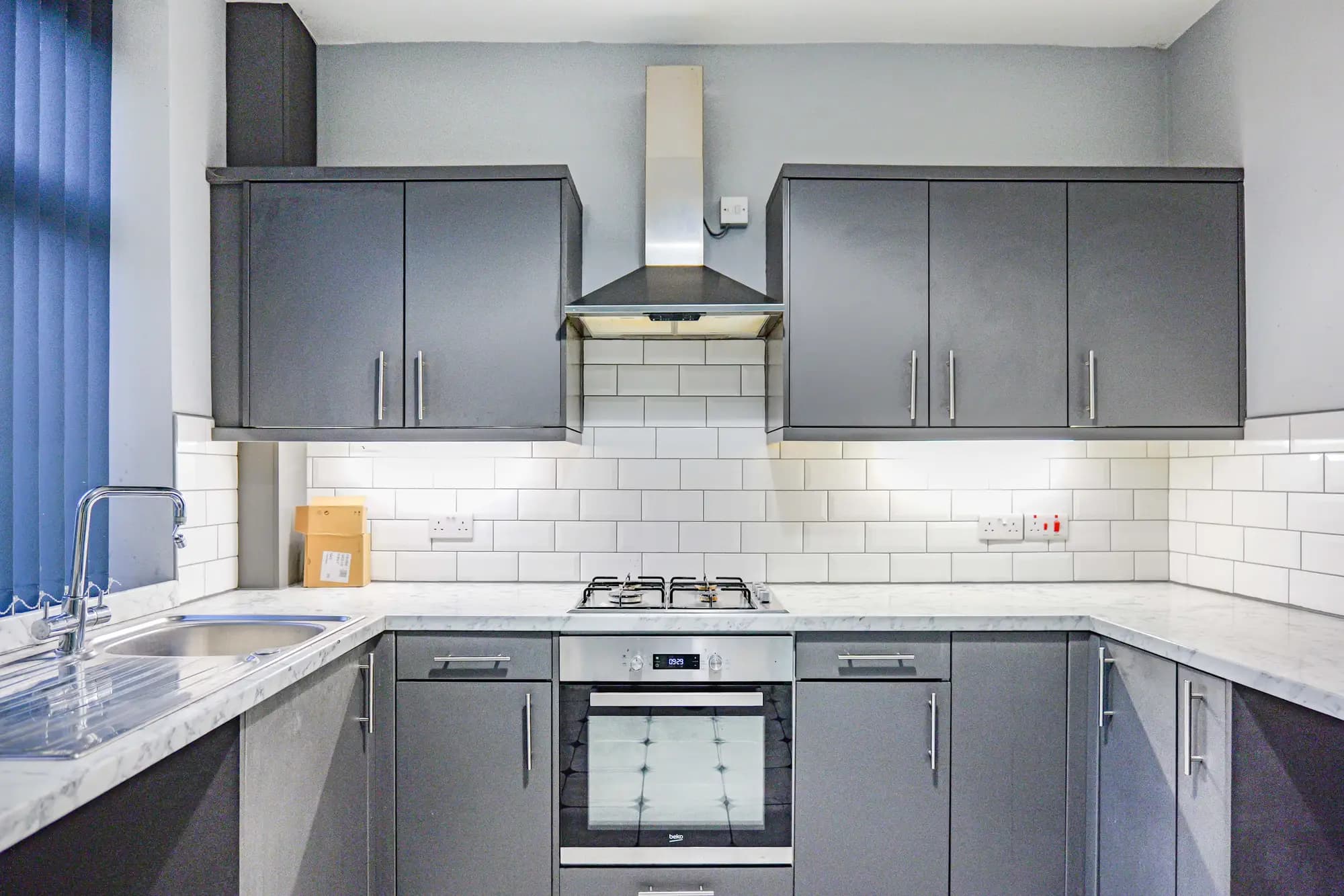 property photo 4 of 34