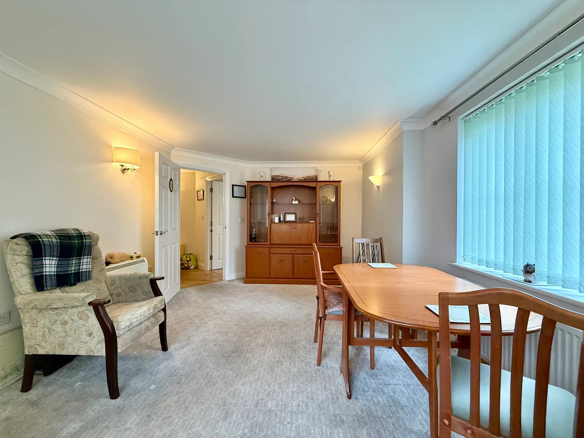 property photo 6 of 24