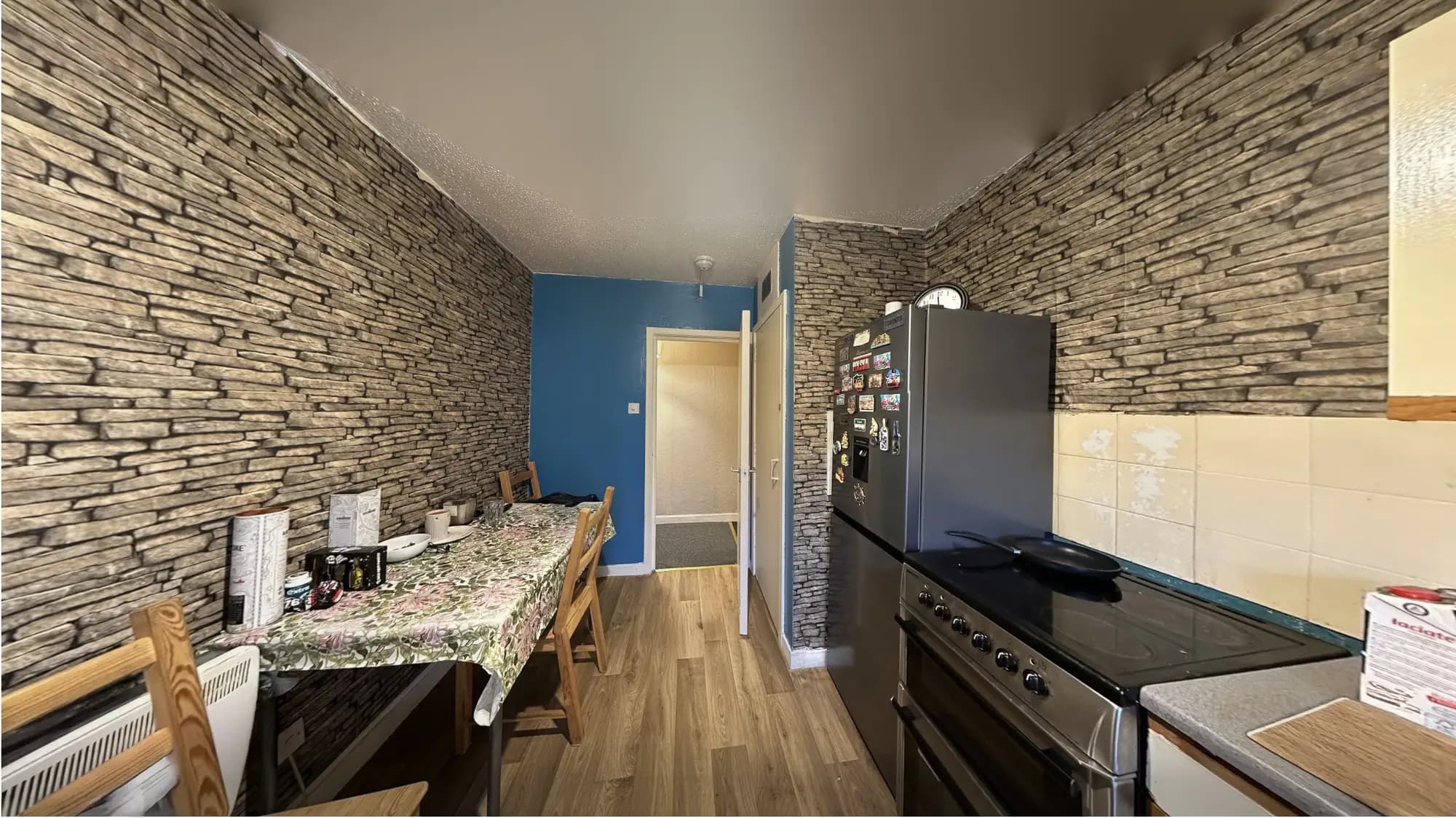 property photo 4 of 23