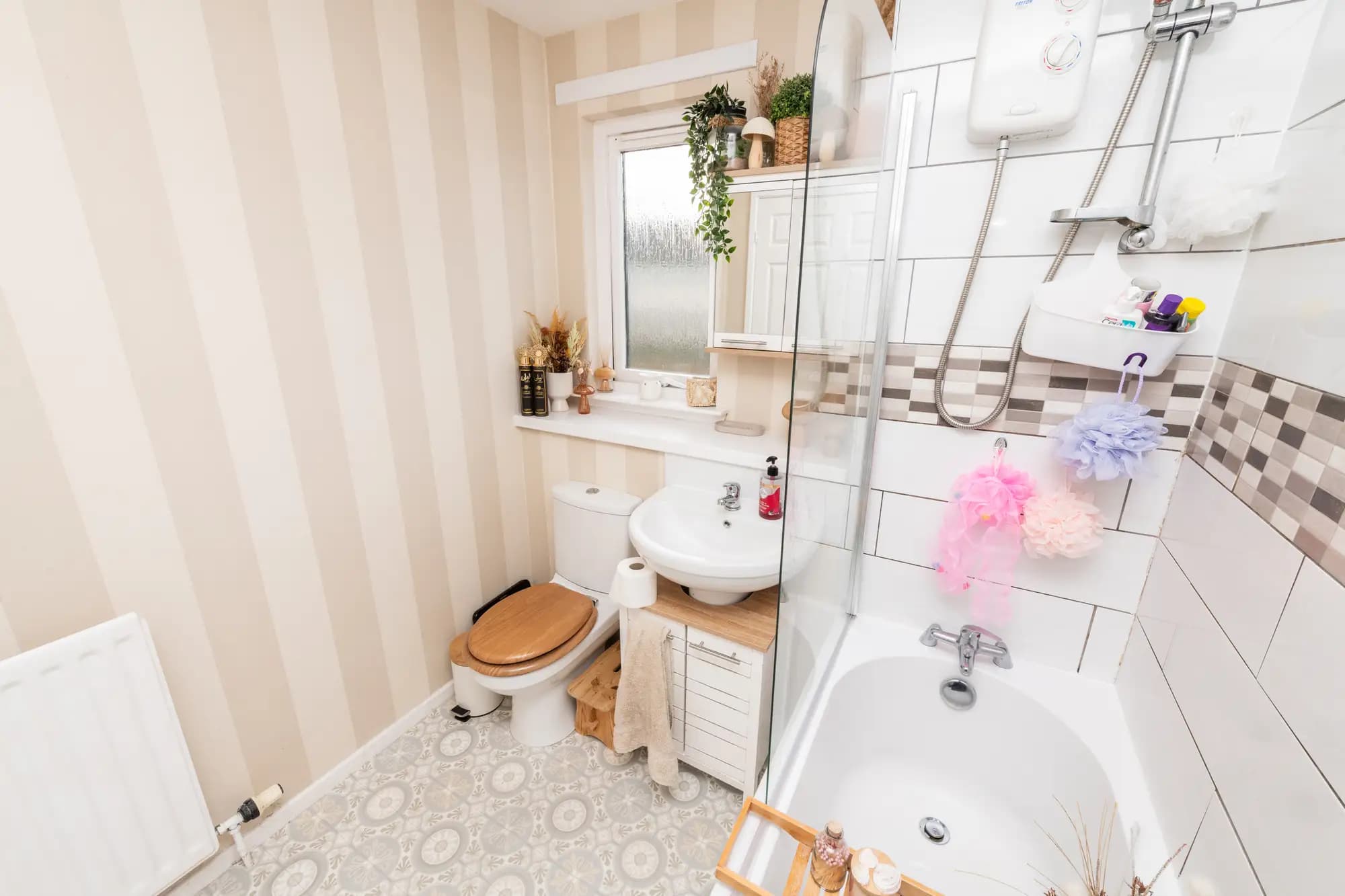 property photo 12 of 33