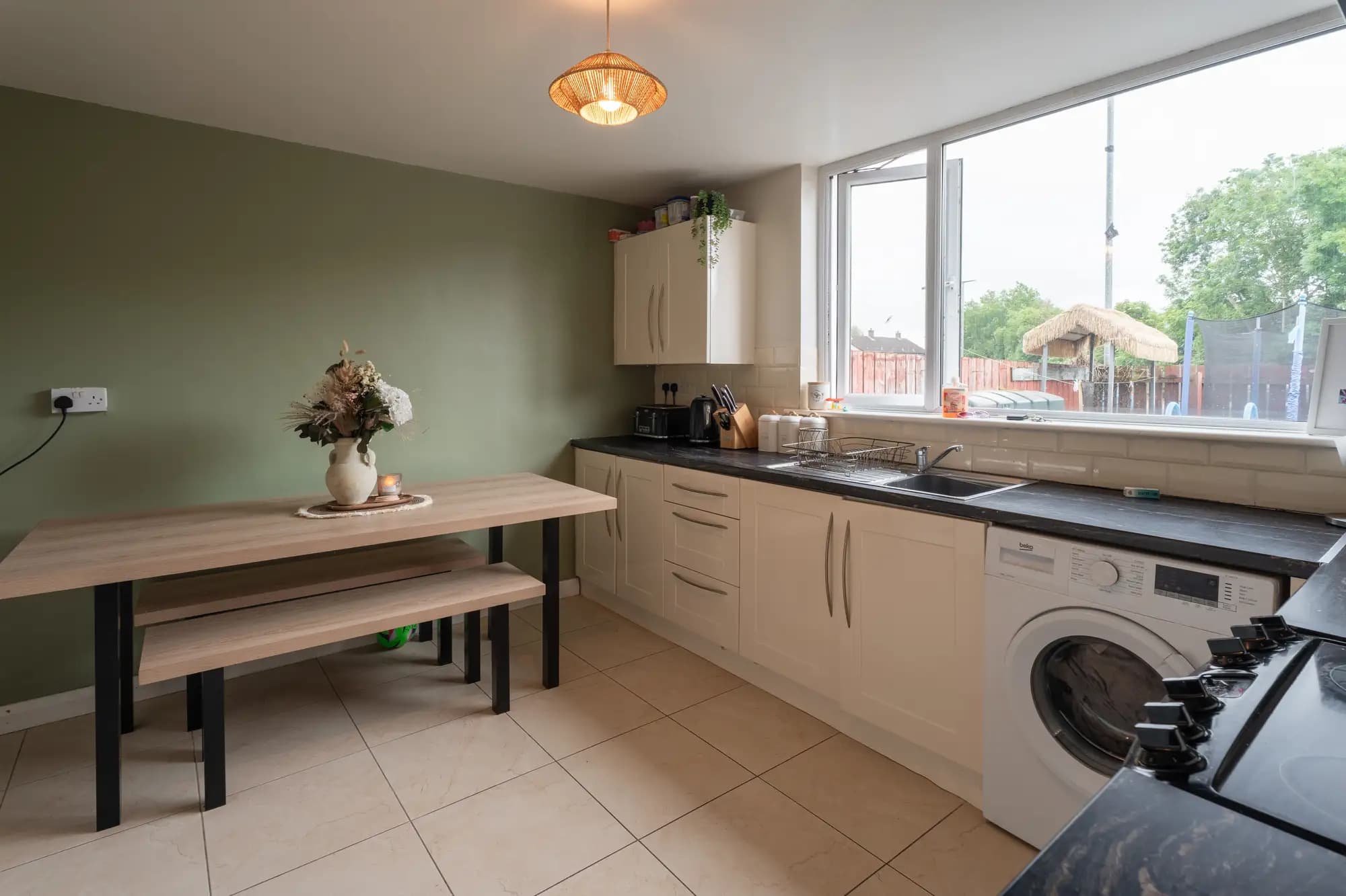 property photo 6 of 23