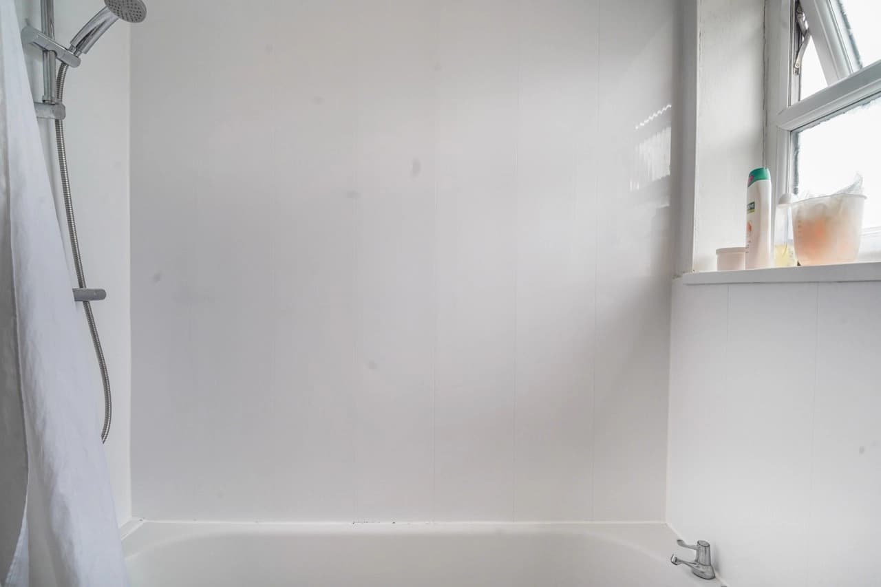 property photo 9 of 20