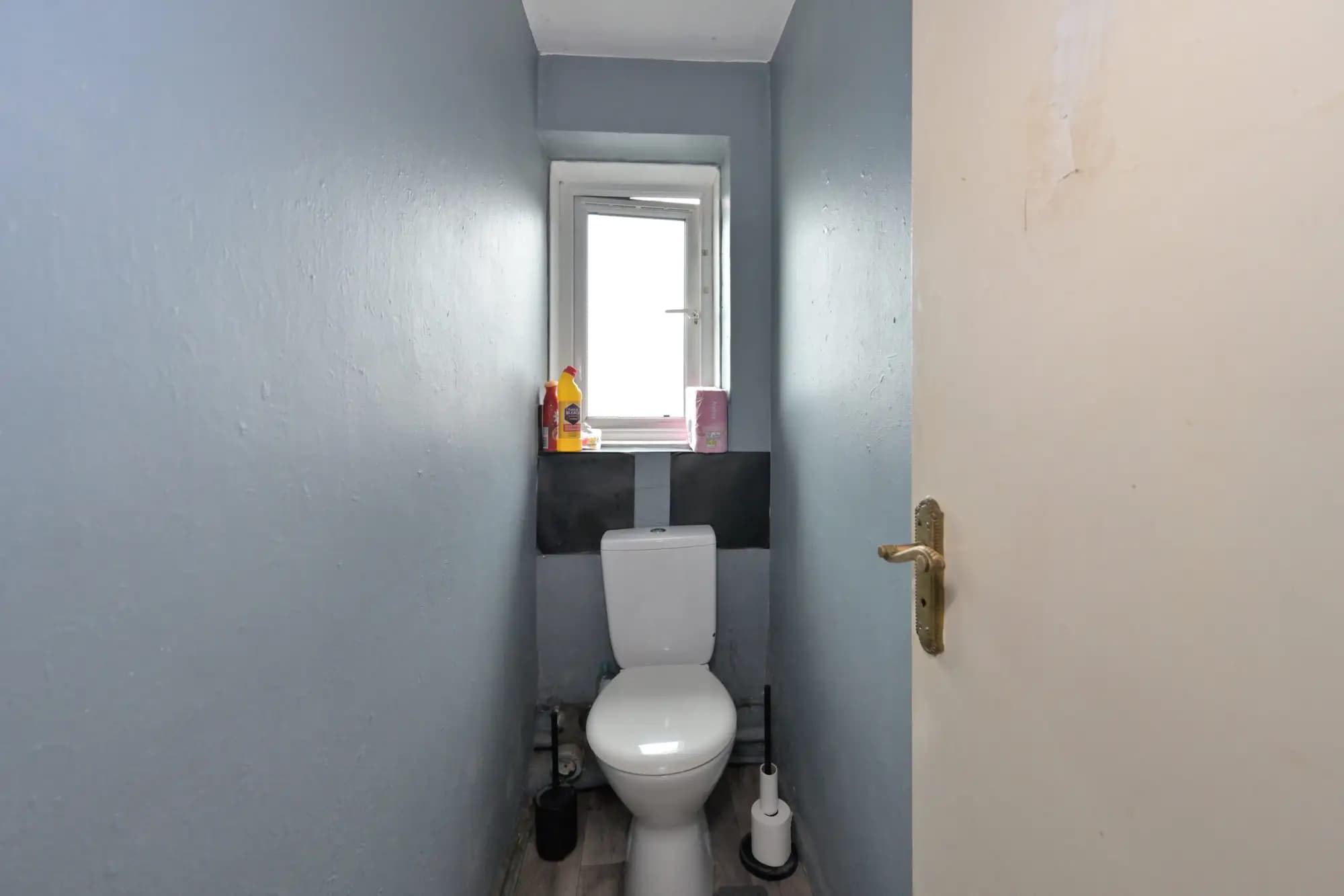 property photo 9 of 20