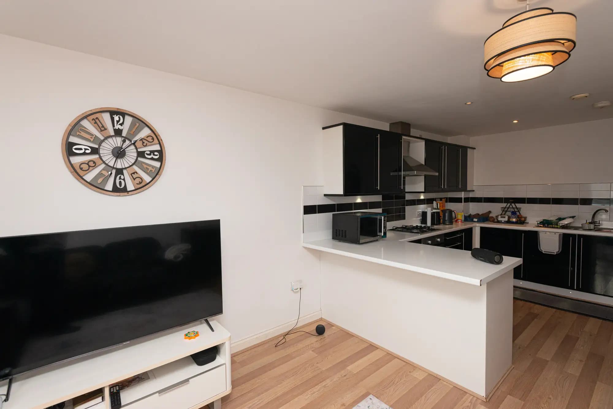 property photo 5 of 28