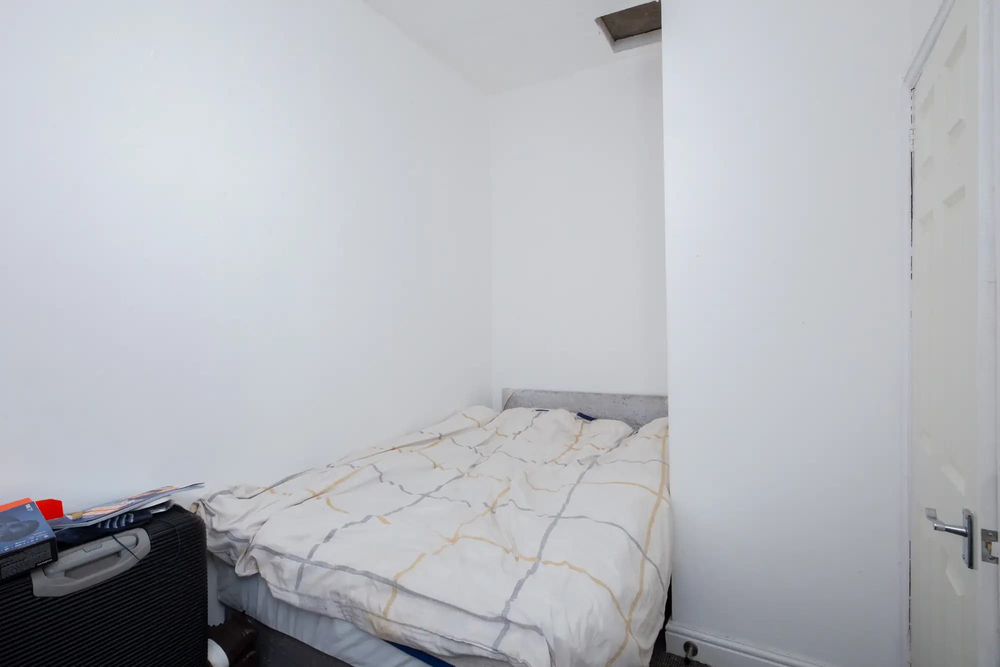 property photo 16 of 26