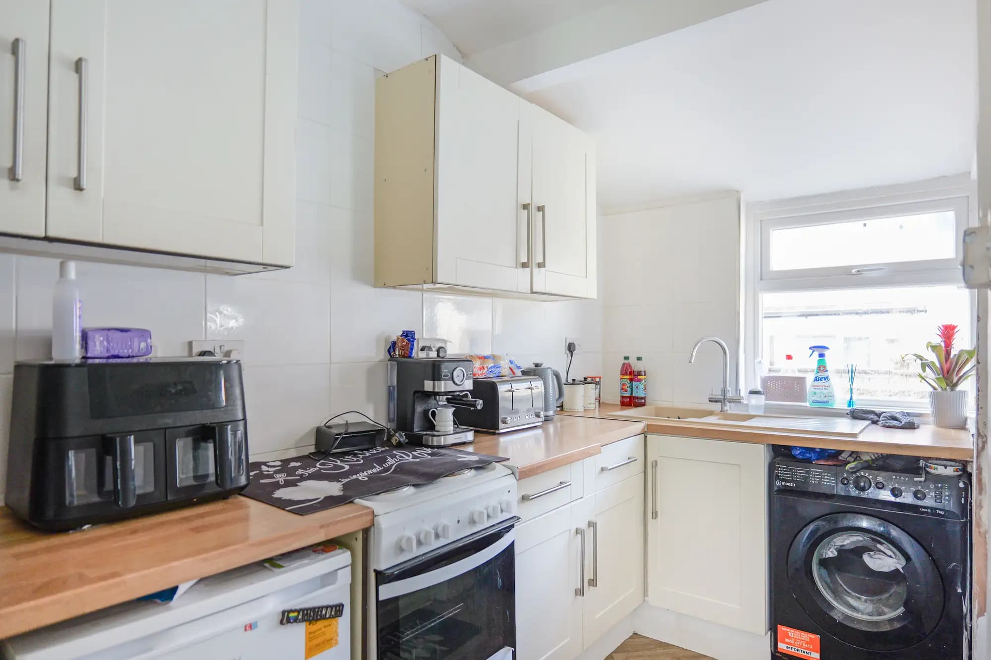 property photo 6 of 22