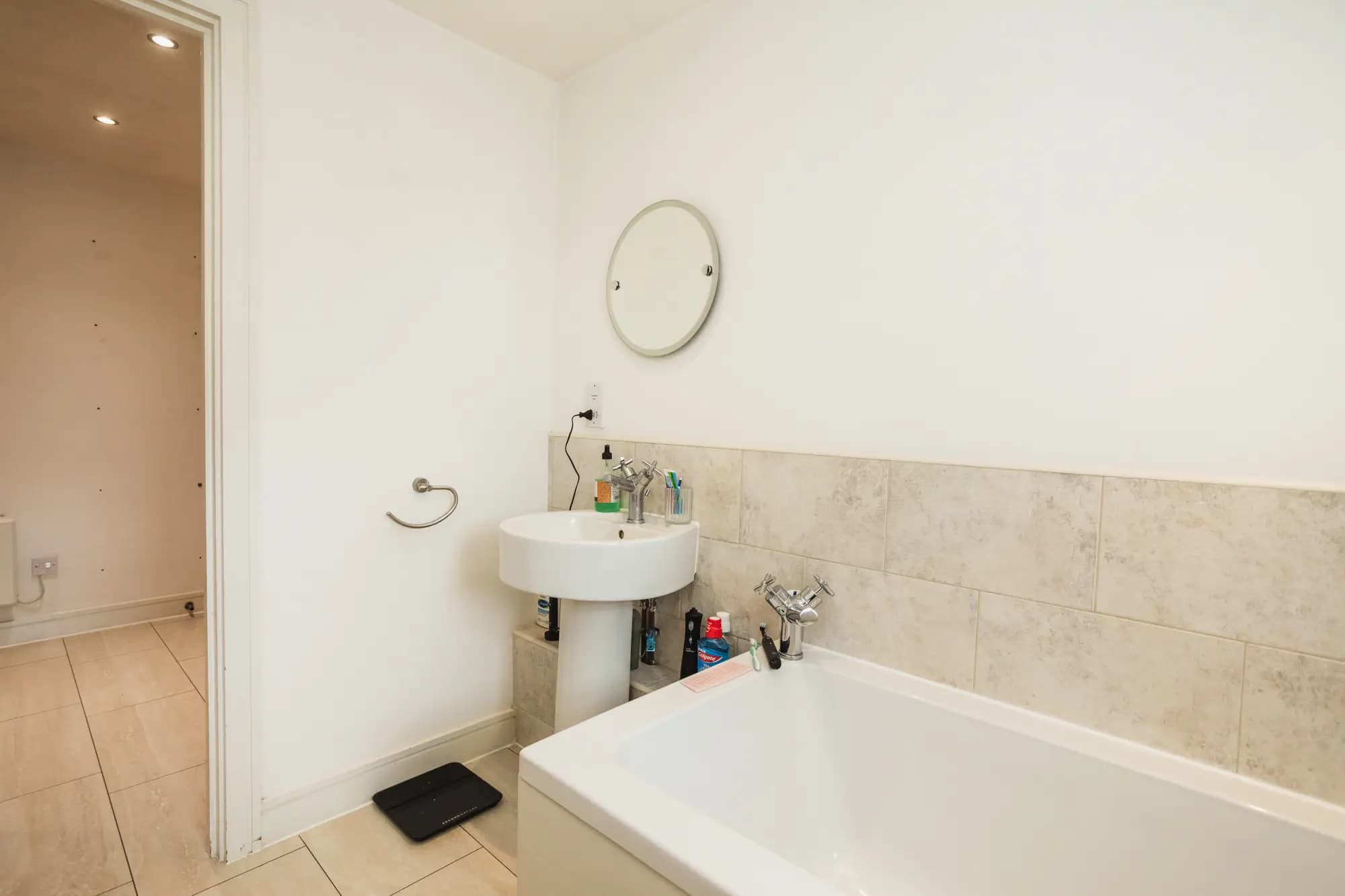 property photo 6 of 24