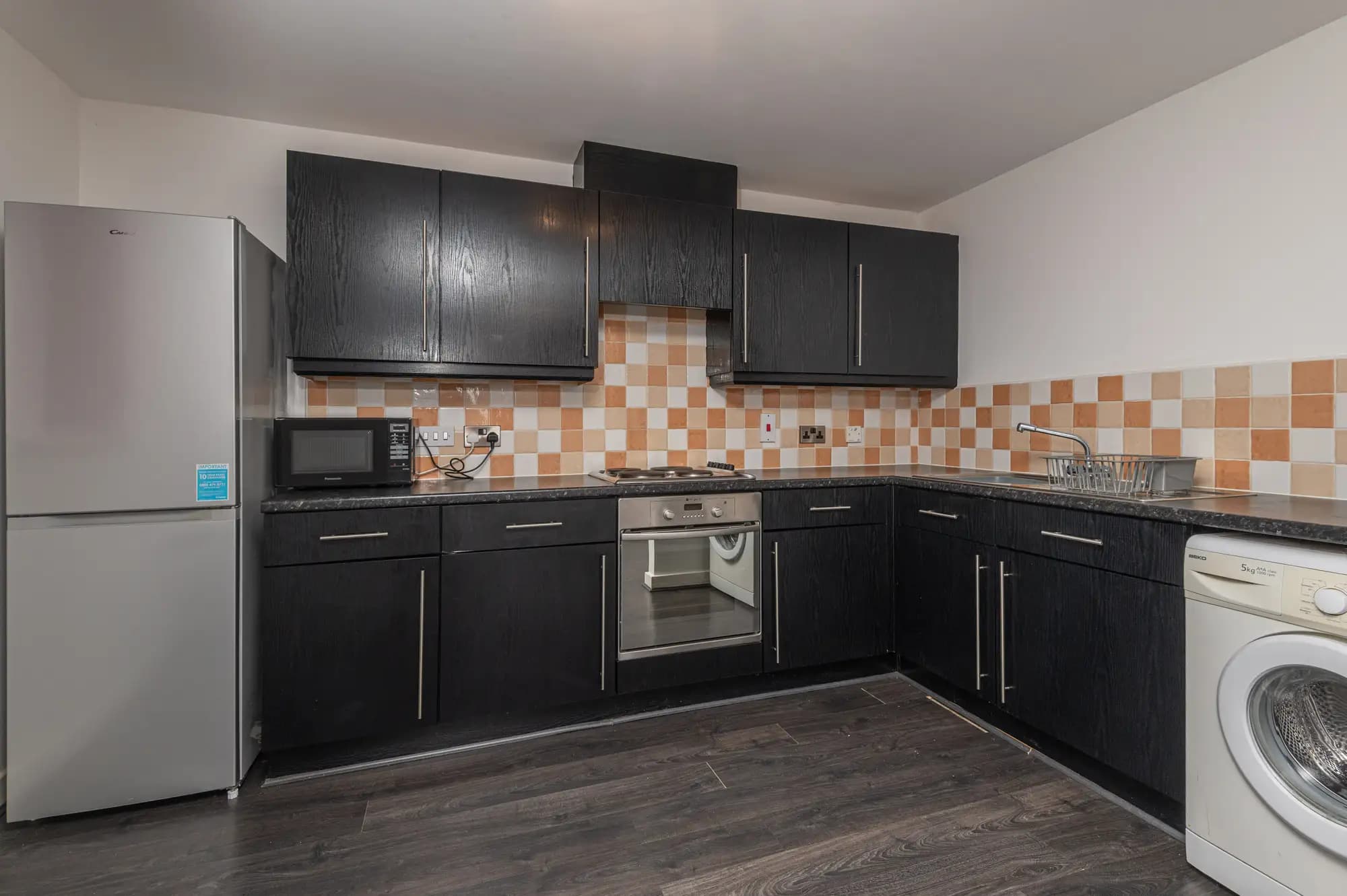 property photo 6 of 20