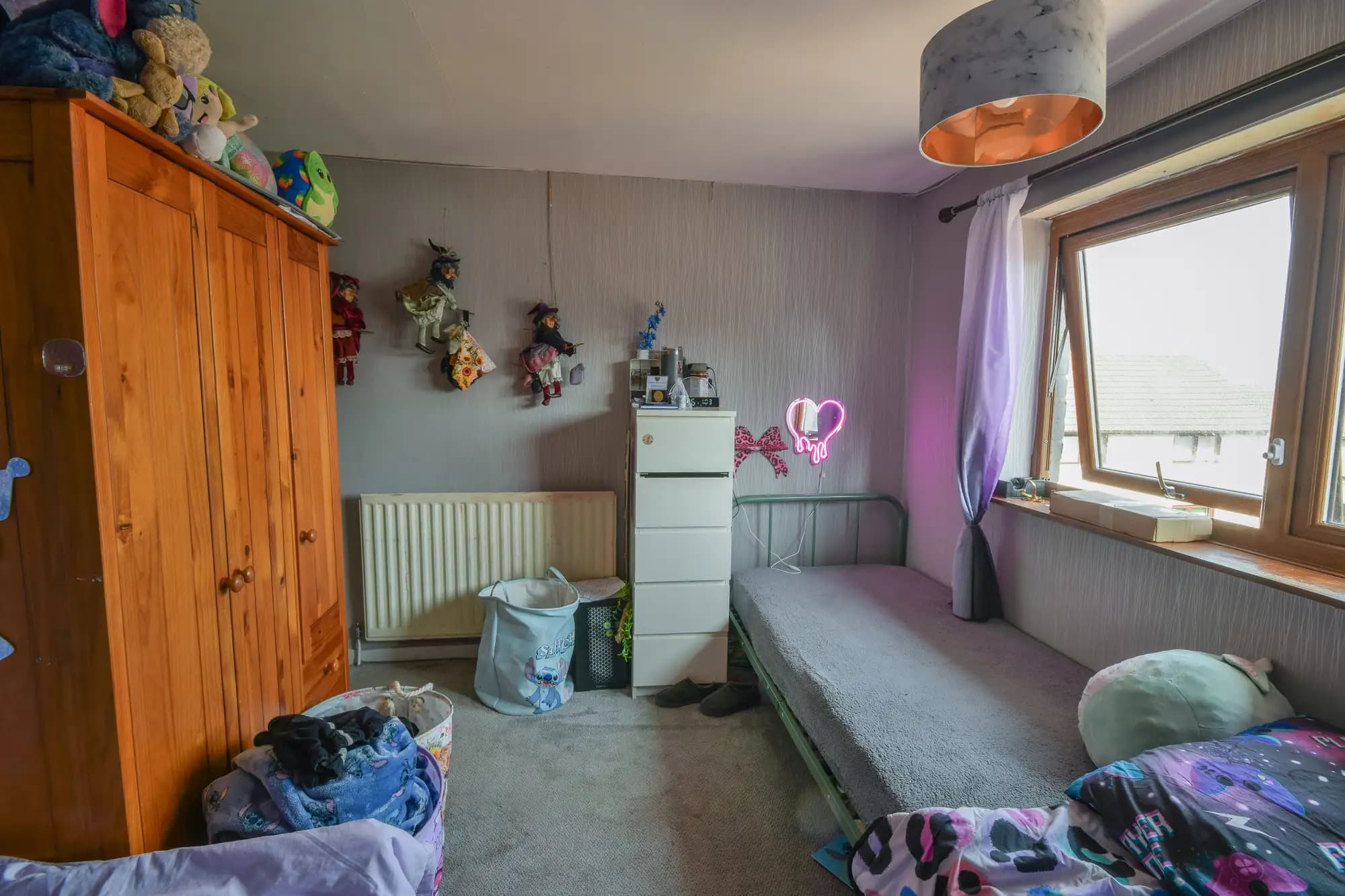 property photo 8 of 16
